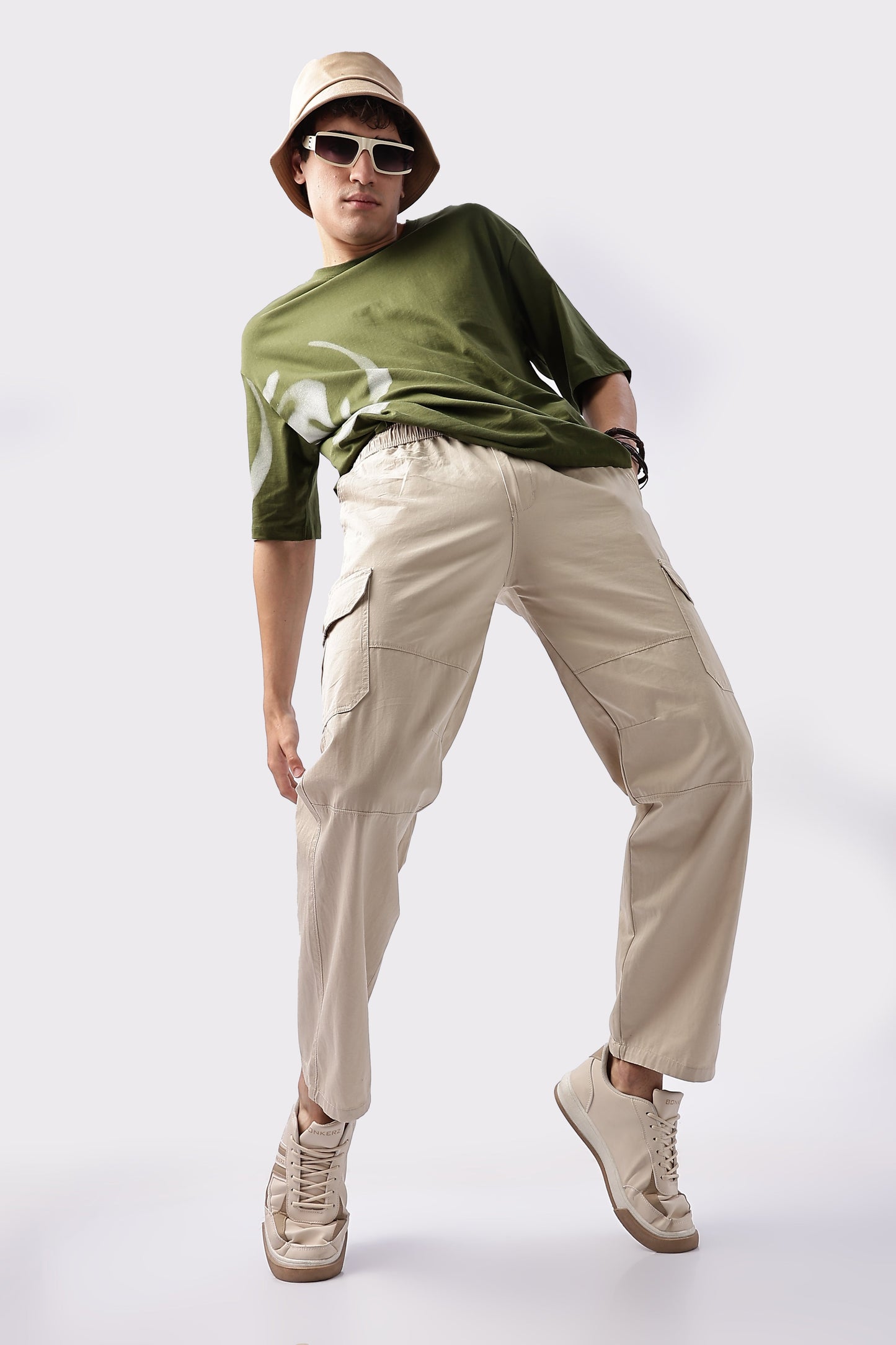 Men Relaxed Fit Air Cargo-Cream