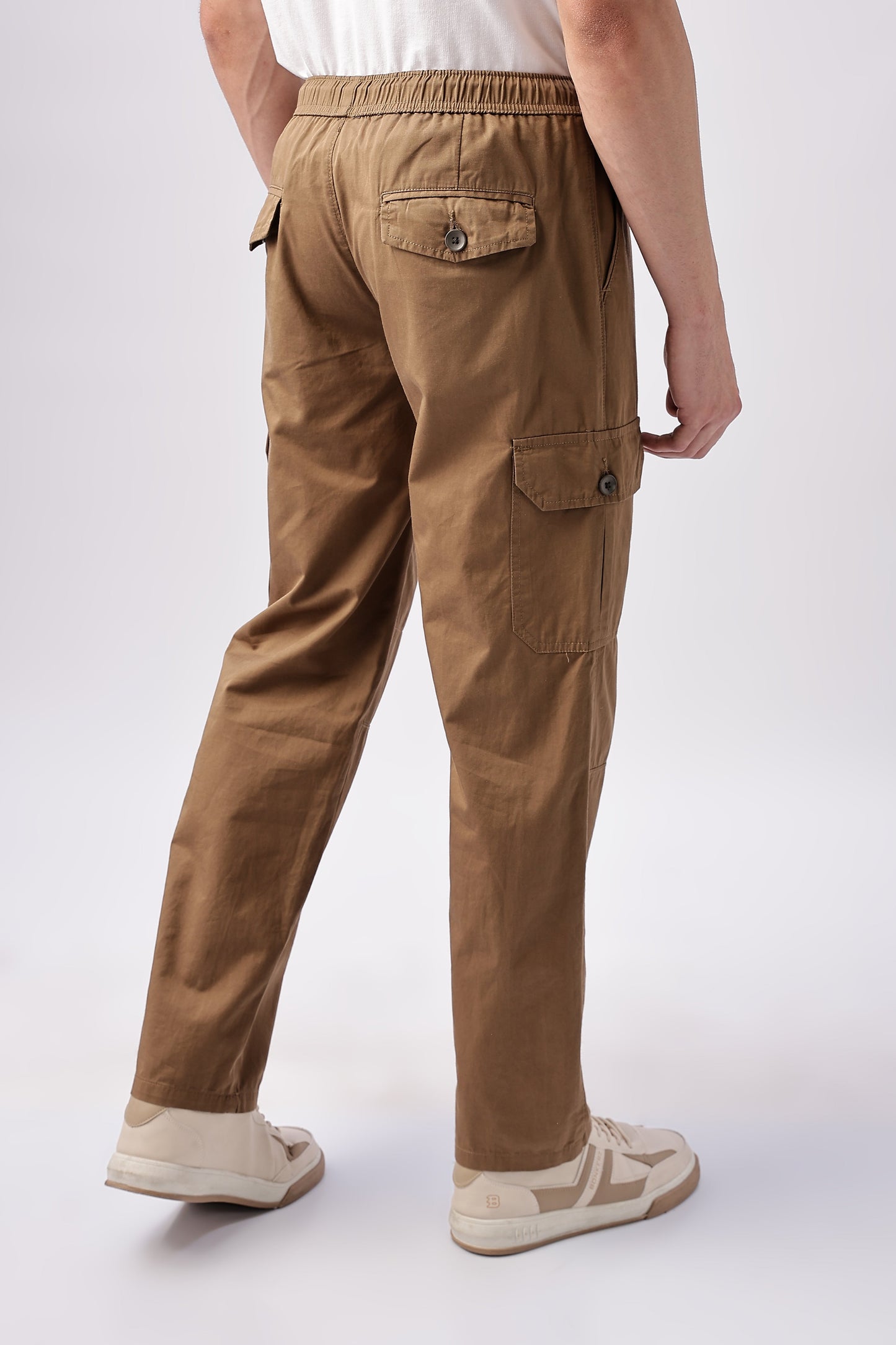 Men Relaxed Fit Air Cargo-Brown
