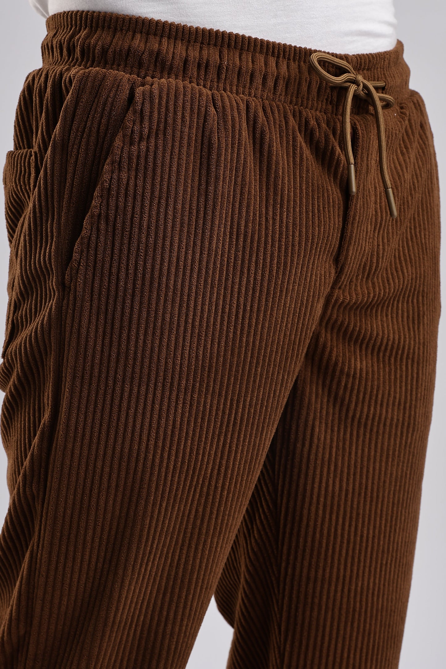 Men Corduroy Relaxed Traveller-Khakhi
