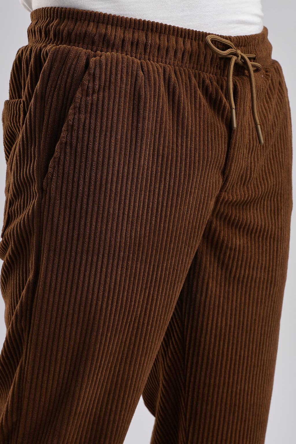 Men Corduroy Relaxed Traveller-Khakhi