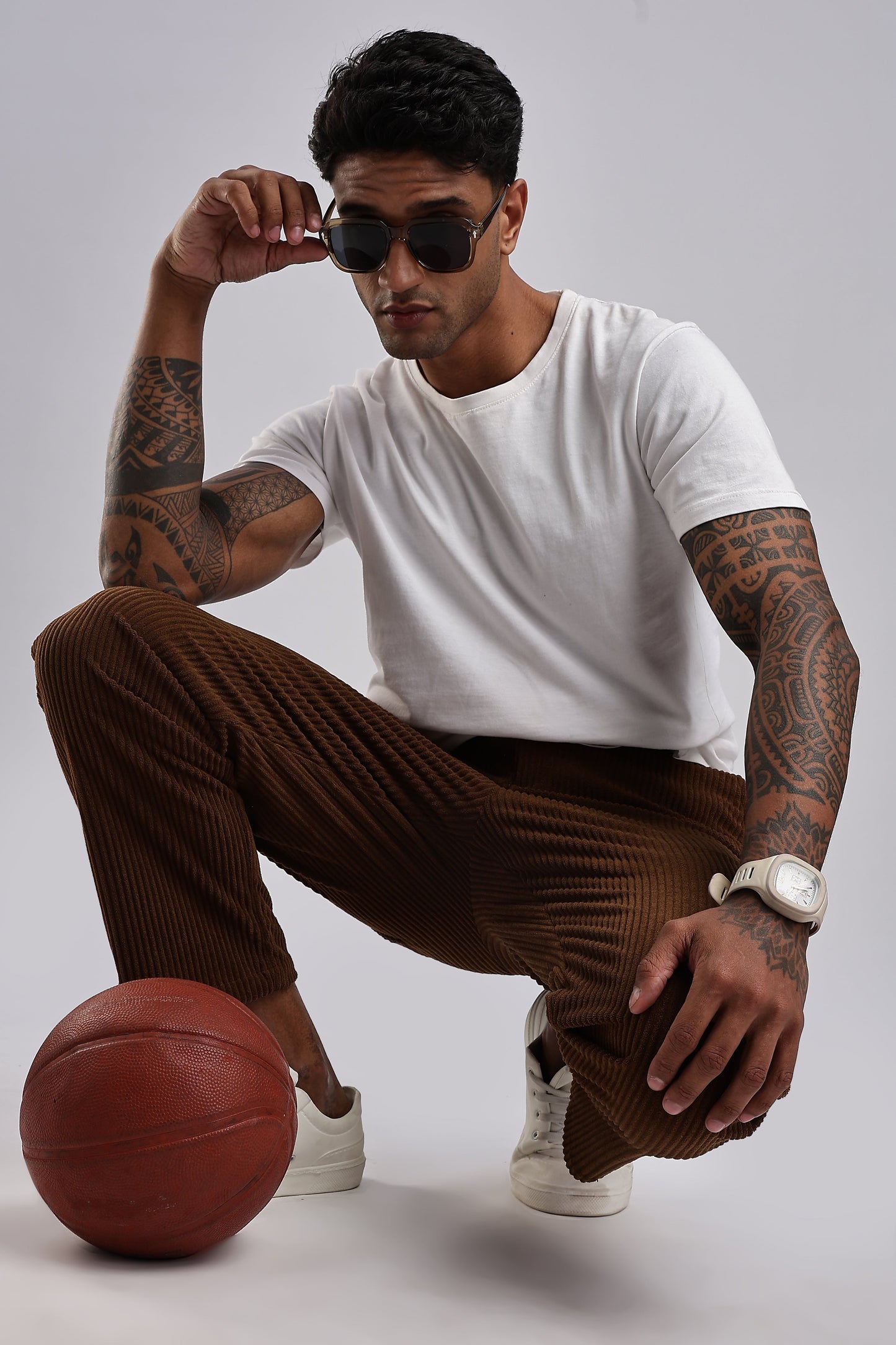 Men Corduroy Relaxed Traveller-Khakhi