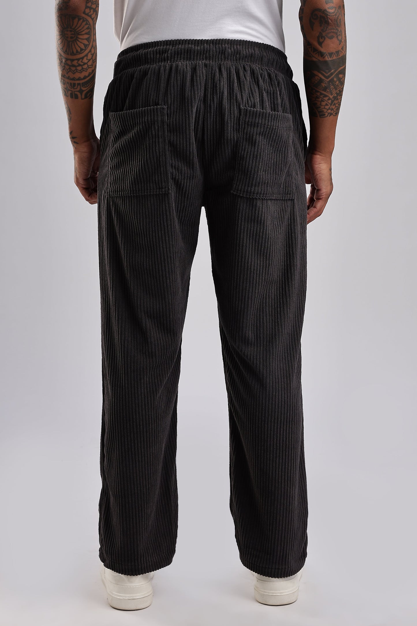 Men Corduroy Relaxed Traveller-Dk Grey