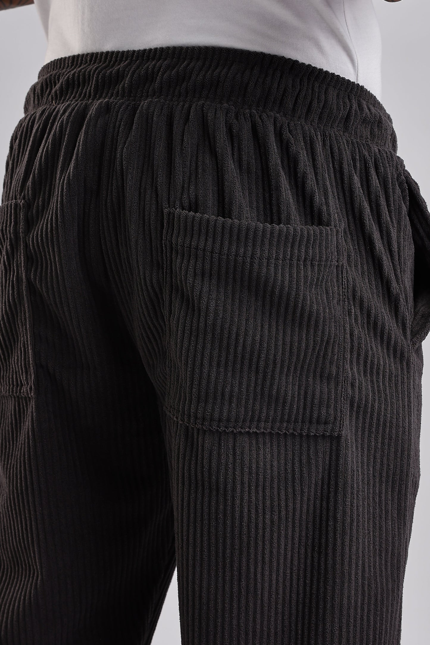 Men Corduroy Relaxed Traveller-Dk Grey