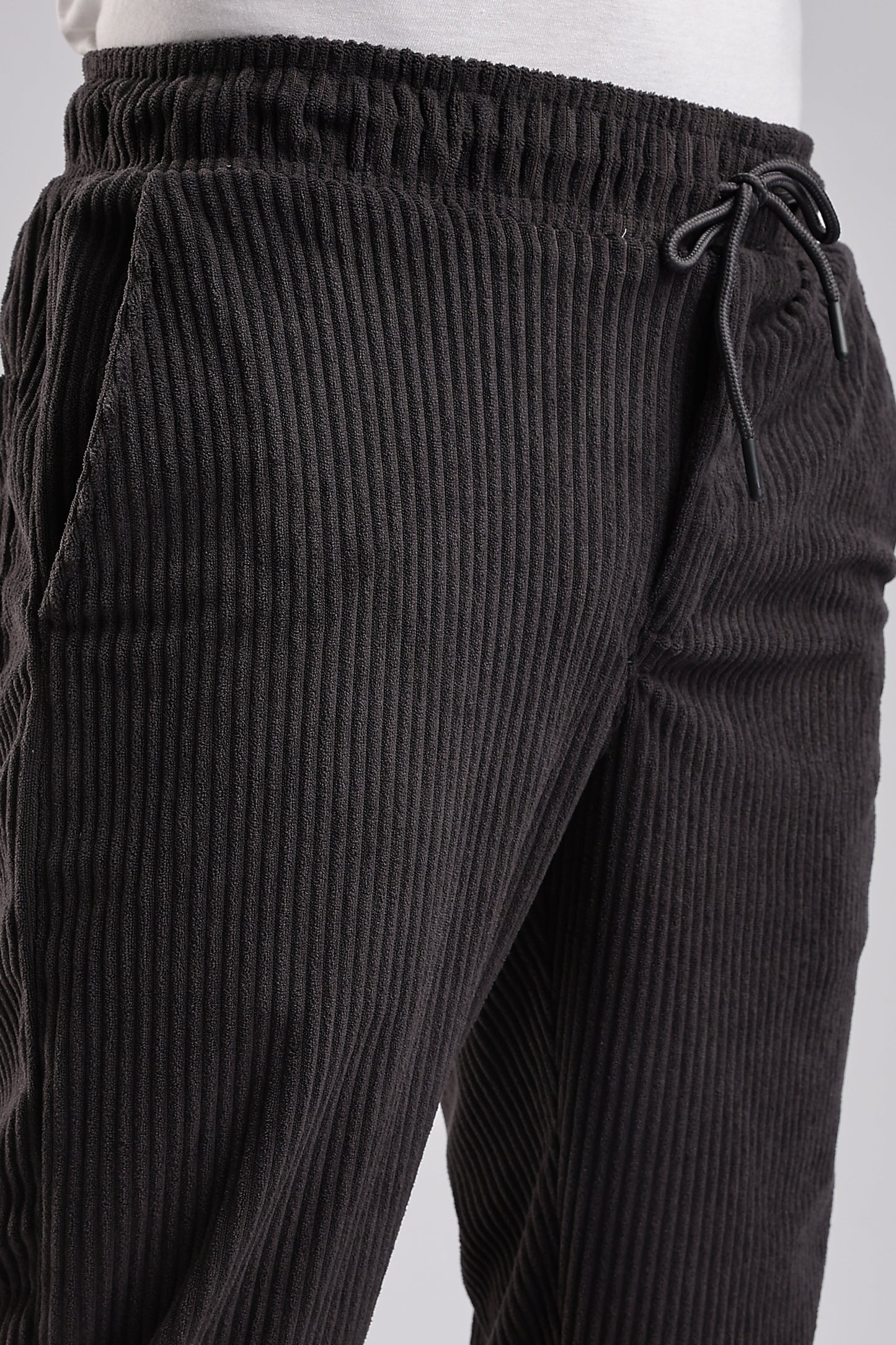 Men Corduroy Relaxed Traveller-Dk Grey