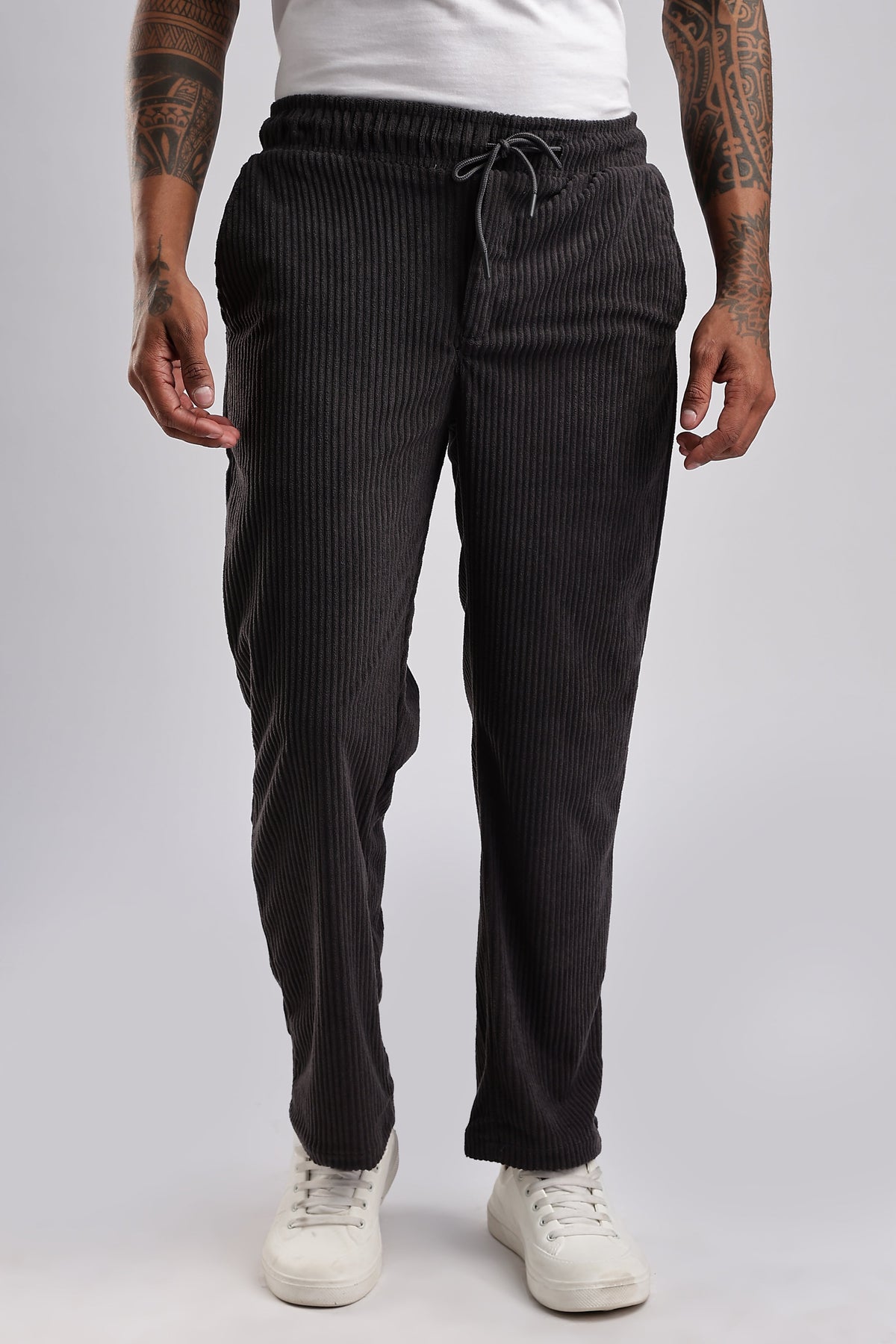 Men Corduroy Relaxed Traveller-Dk Grey