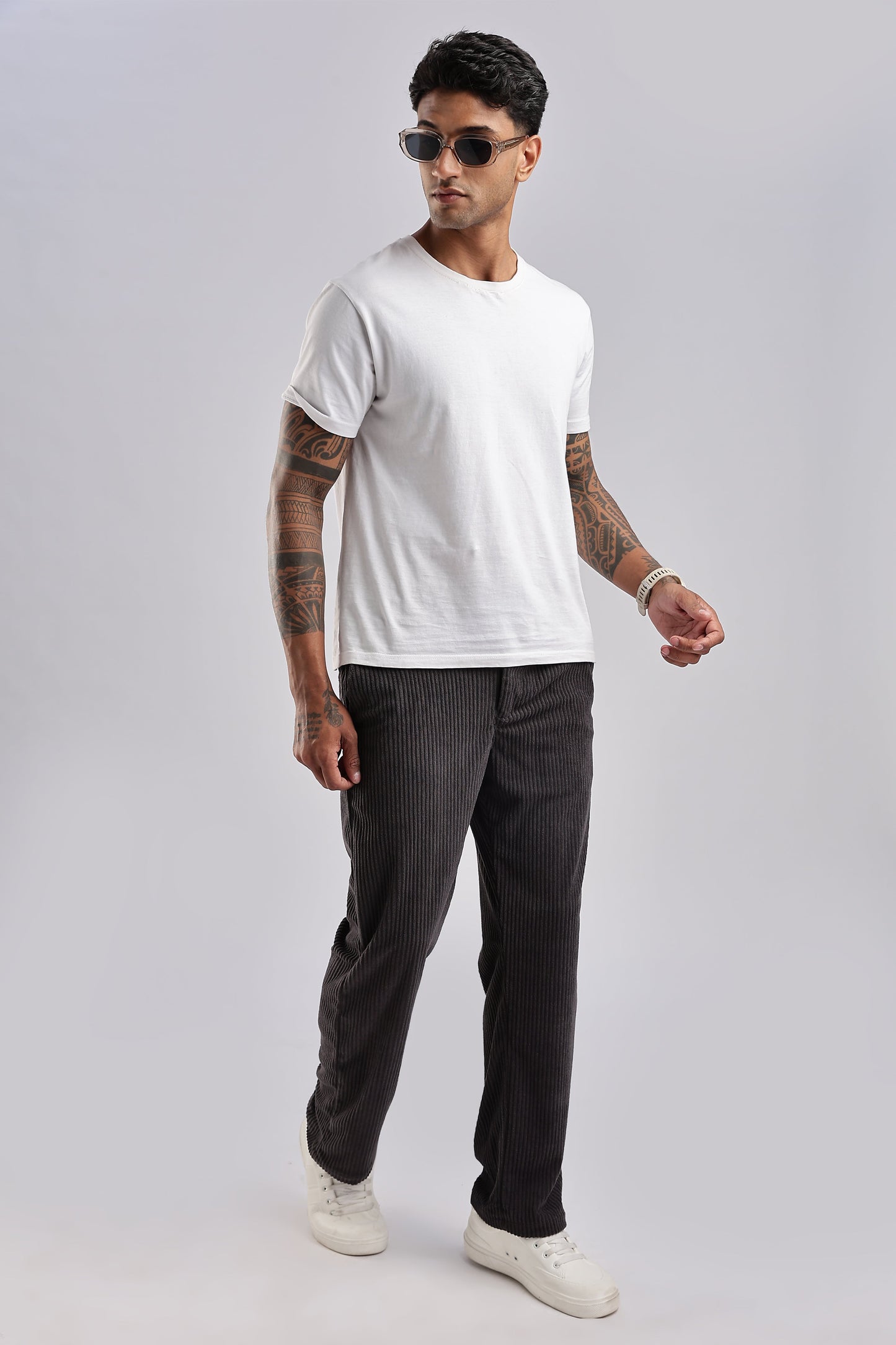 Men Corduroy Relaxed Traveller-Dk Grey