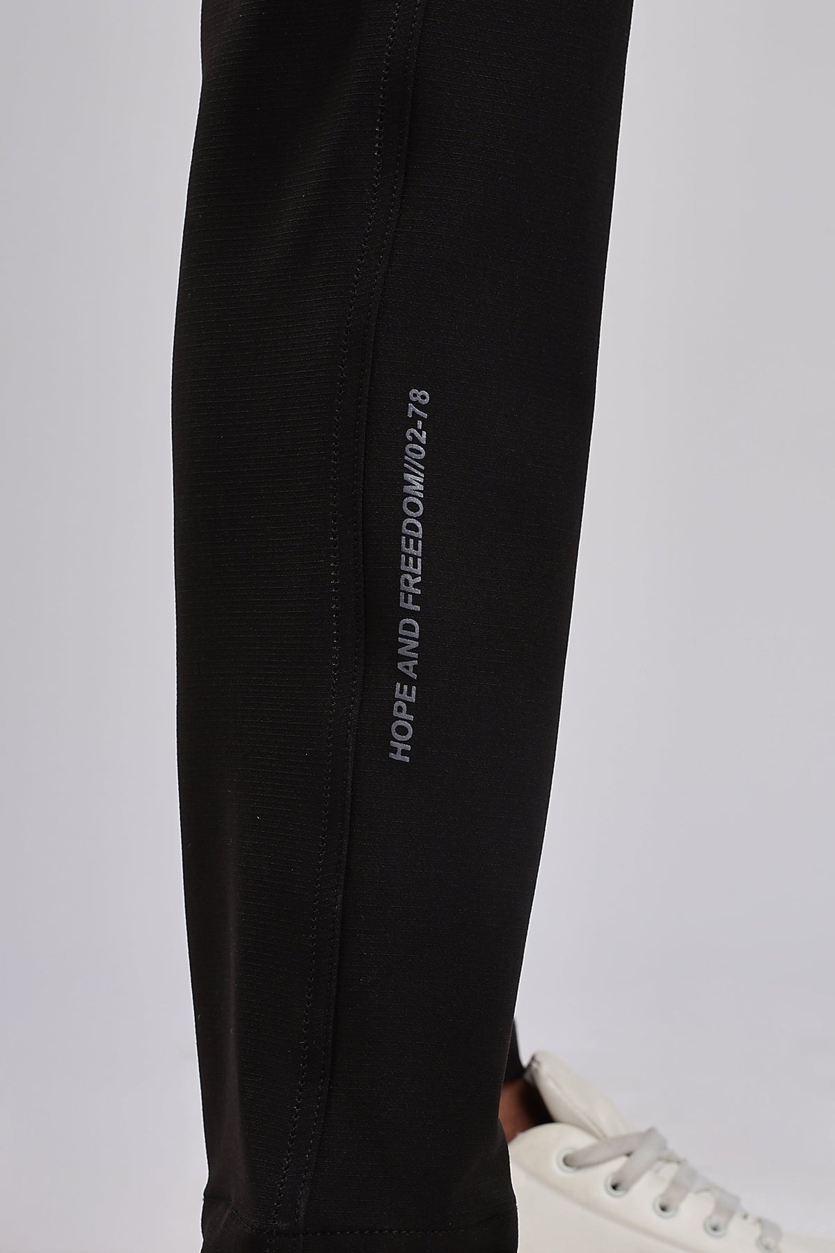 Men Structured Imported Utility Cargo-Black