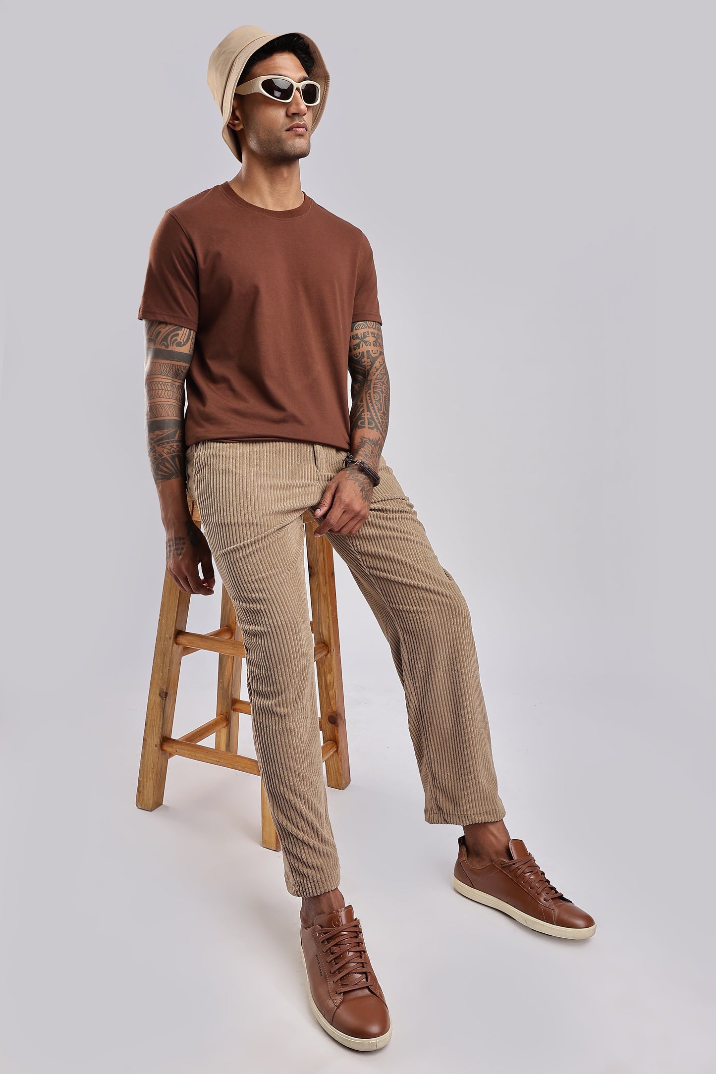 Men Corduroy Relaxed Traveller-Lt Khakhi