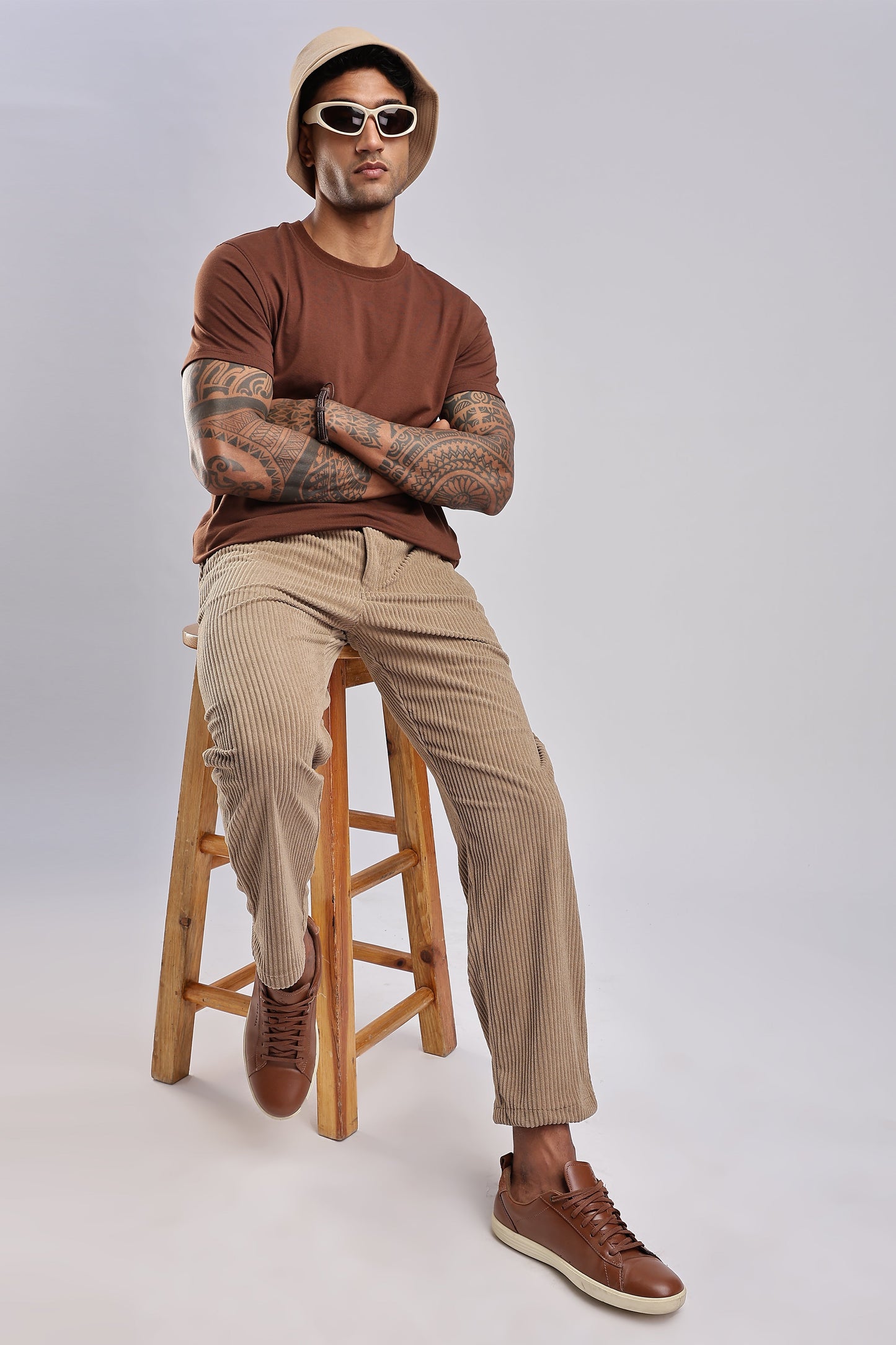 Men Corduroy Relaxed Traveller-Lt Khakhi