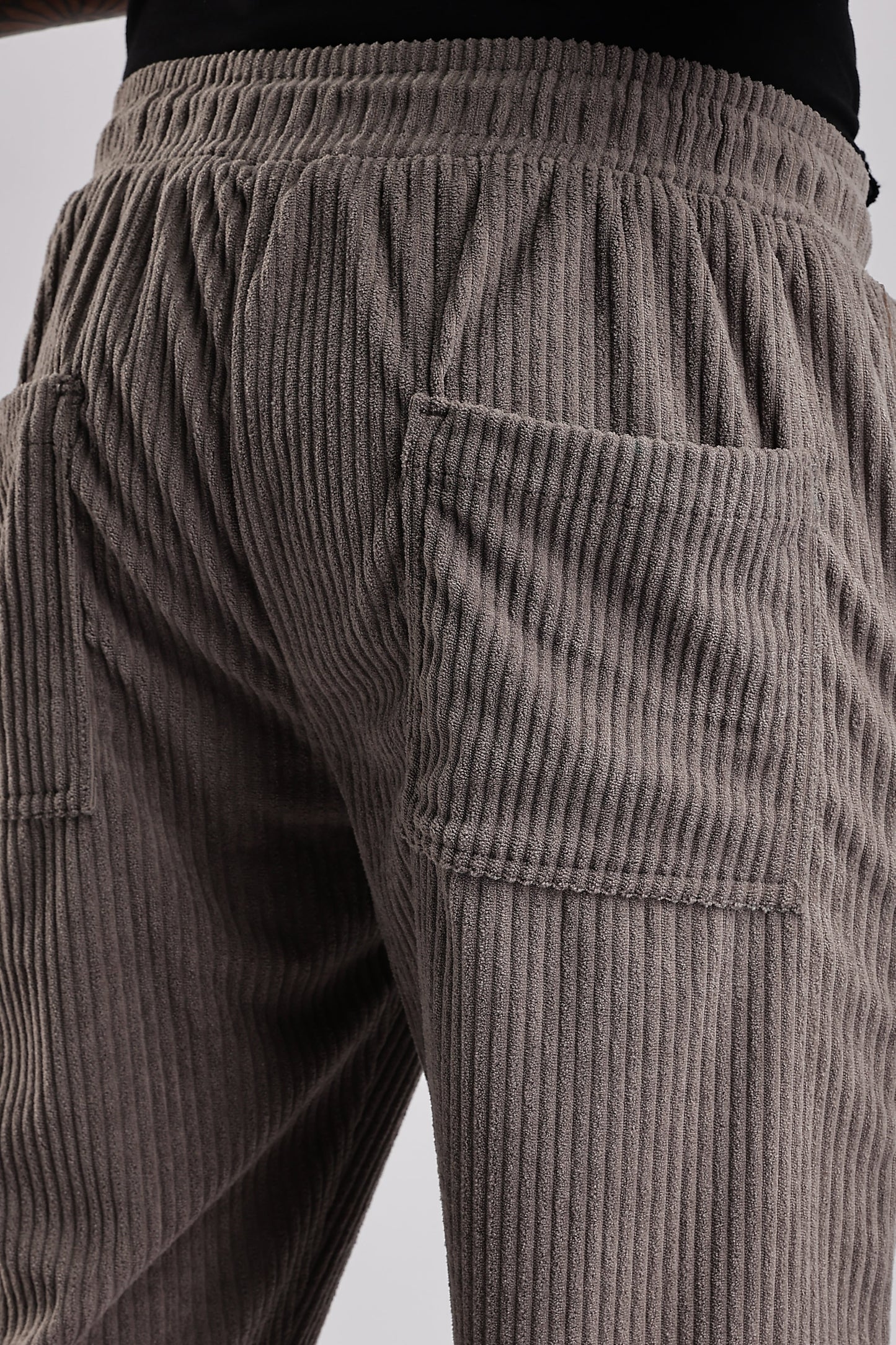 Men Corduroy Relaxed Traveller-Lt Grey