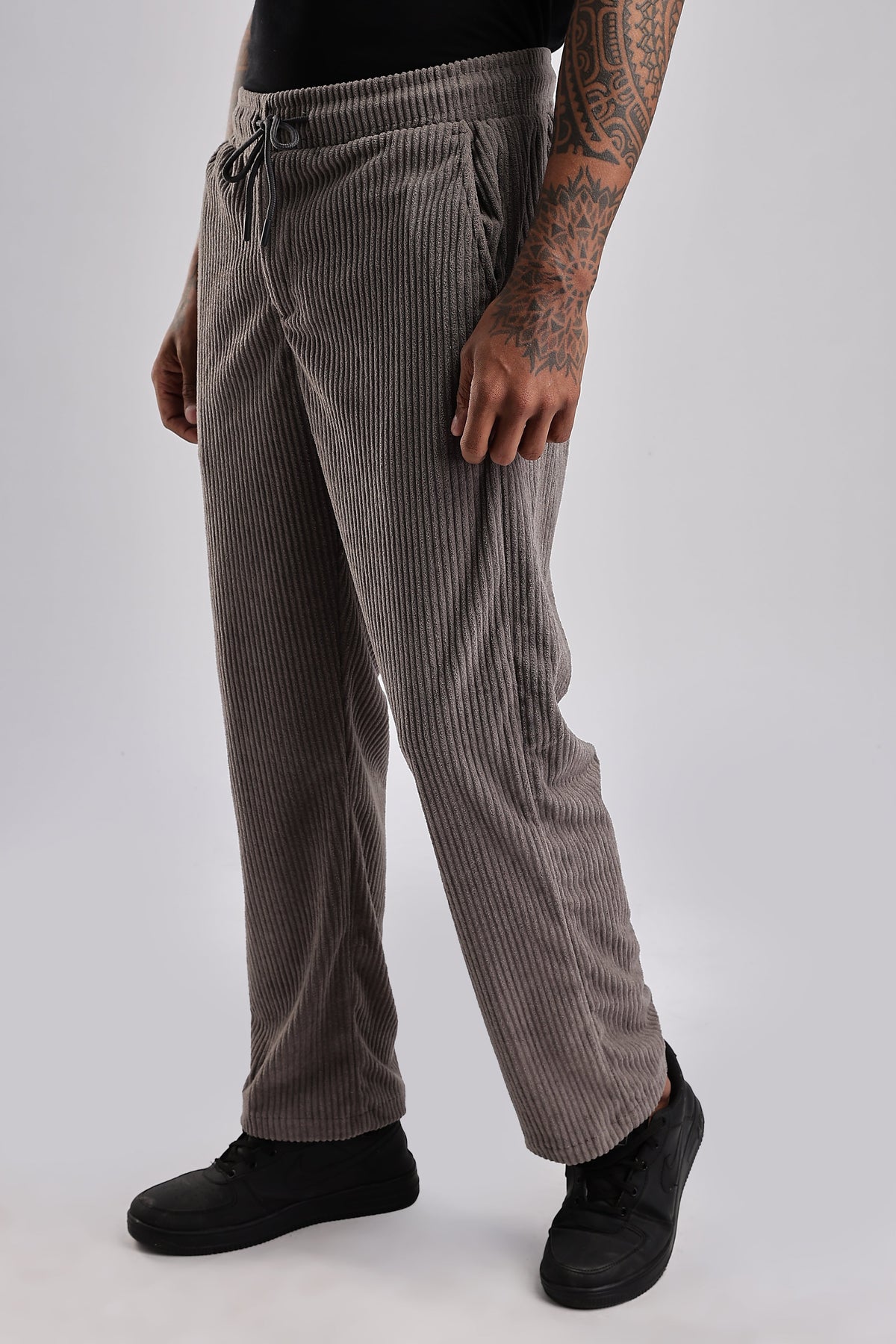 Men Corduroy Relaxed Traveller-Lt Grey
