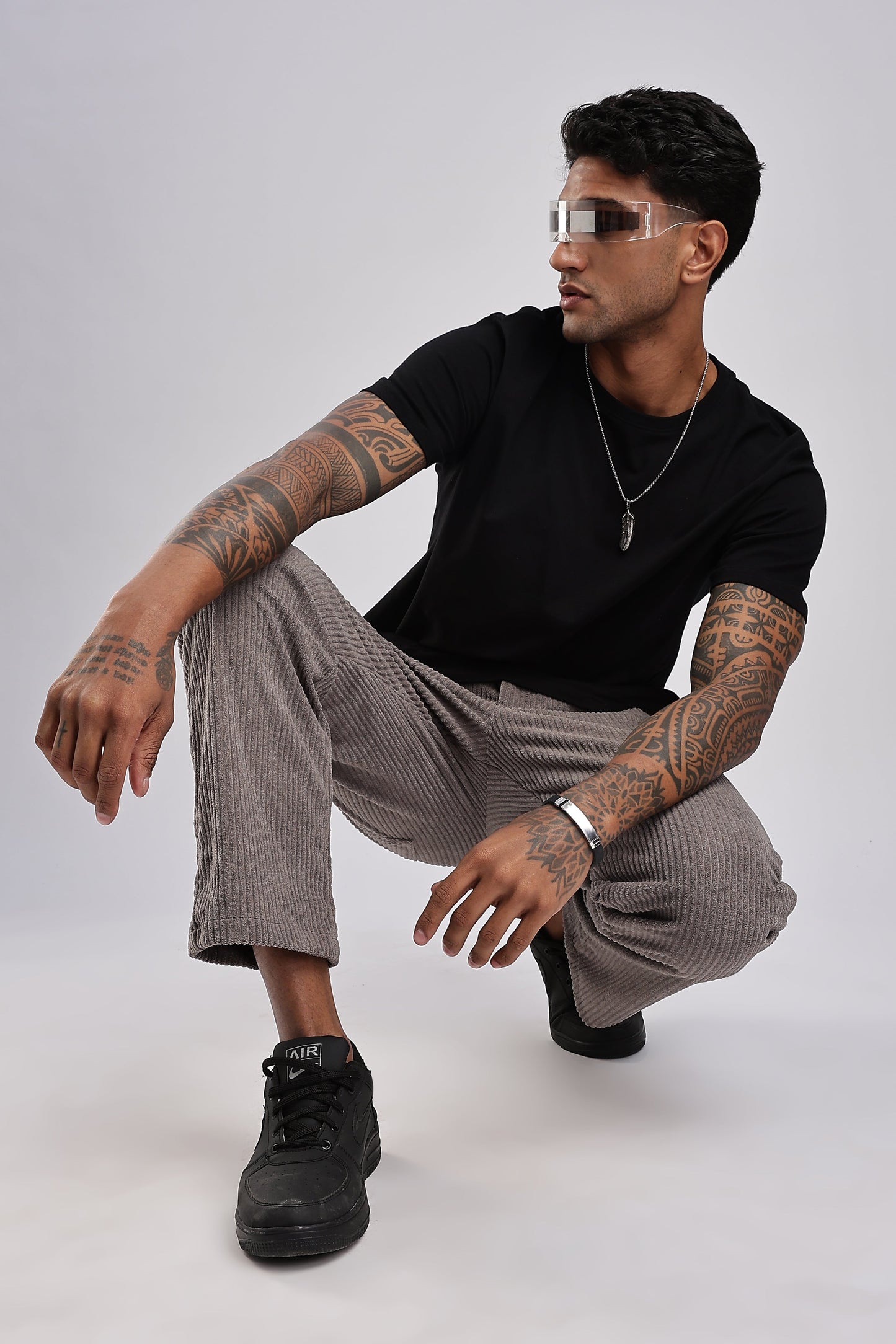 Men Corduroy Relaxed Traveller-Lt Grey