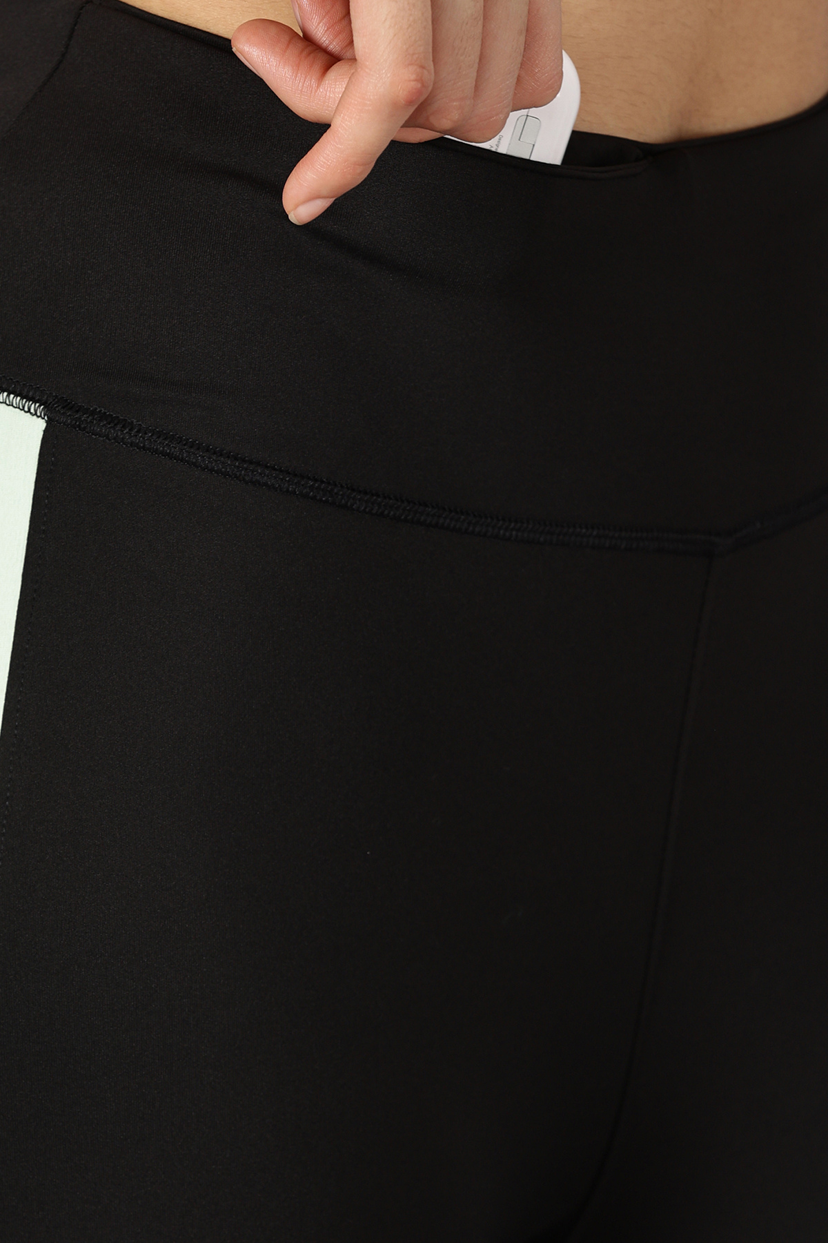 Verveflex: Performance Laser Cut Legging