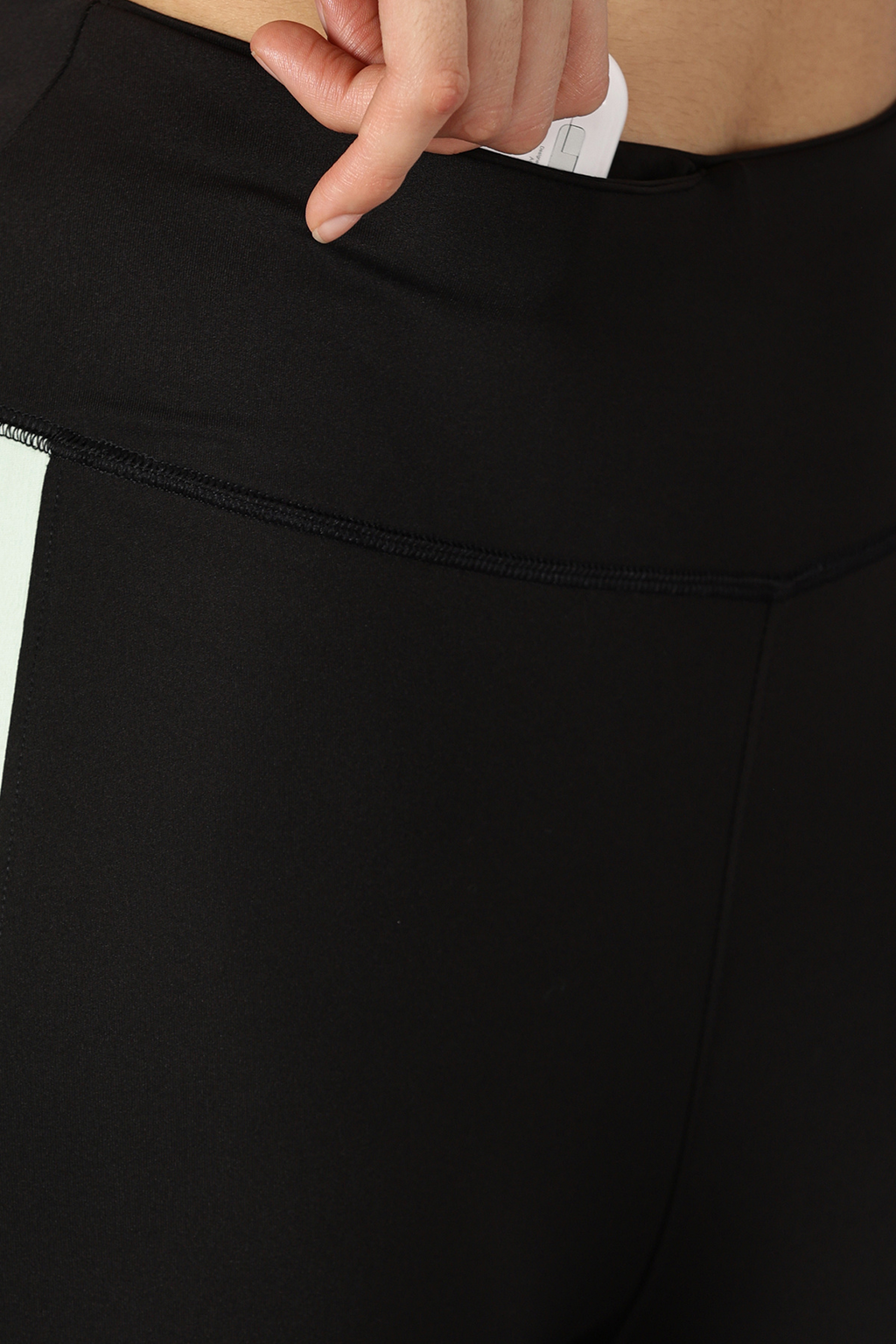 Verveflex: Performance Laser Cut Legging