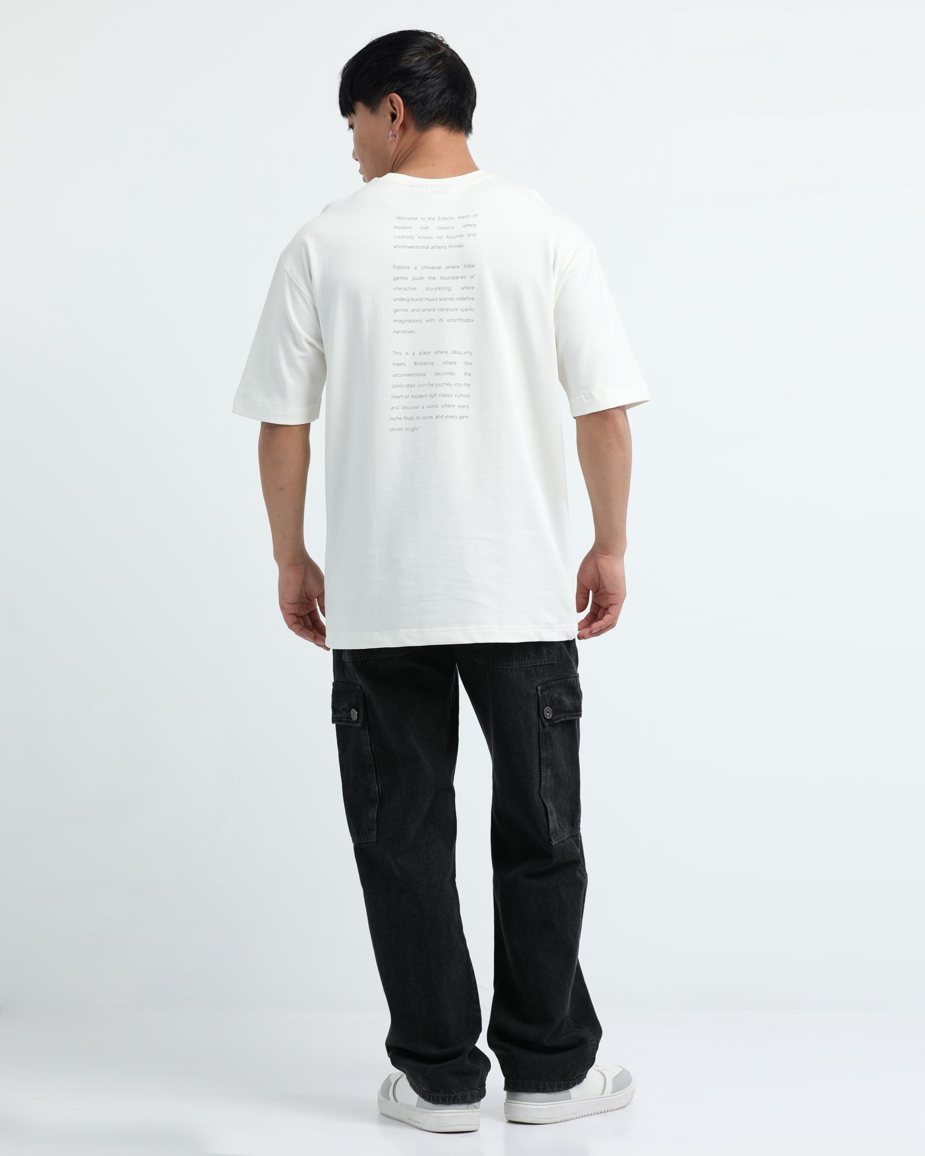 ECLECTIC REALM OFF WHITE  TEE - Relaxed Fit