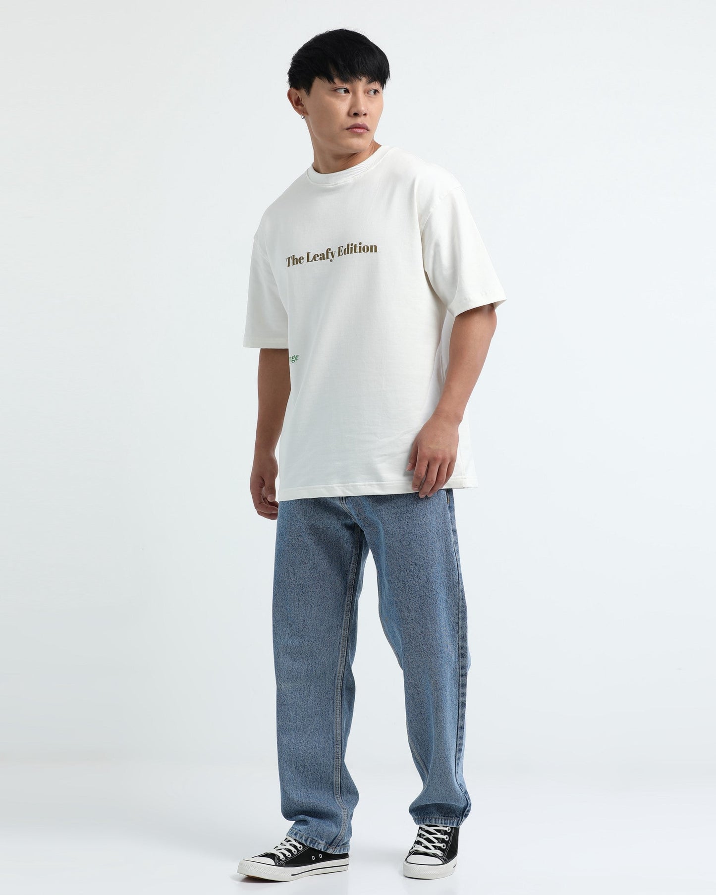 WELLNESS IN BLOOM OFF WHITE TEE - Relaxed Fit
