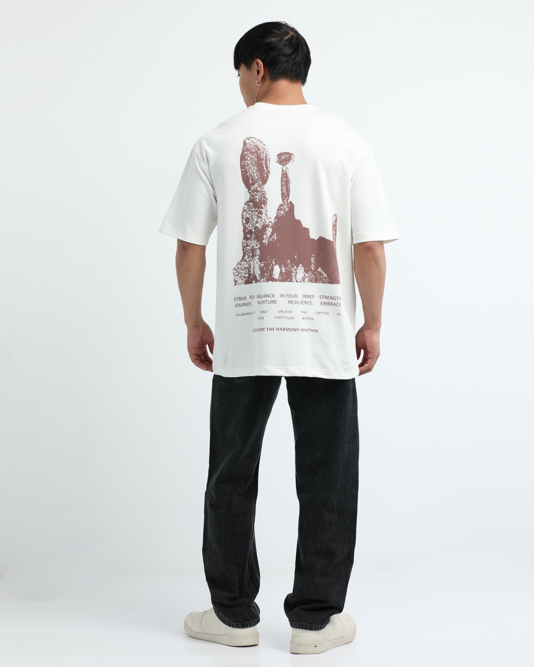 HARMONY OFF WHITE TEE - Relaxed Fit