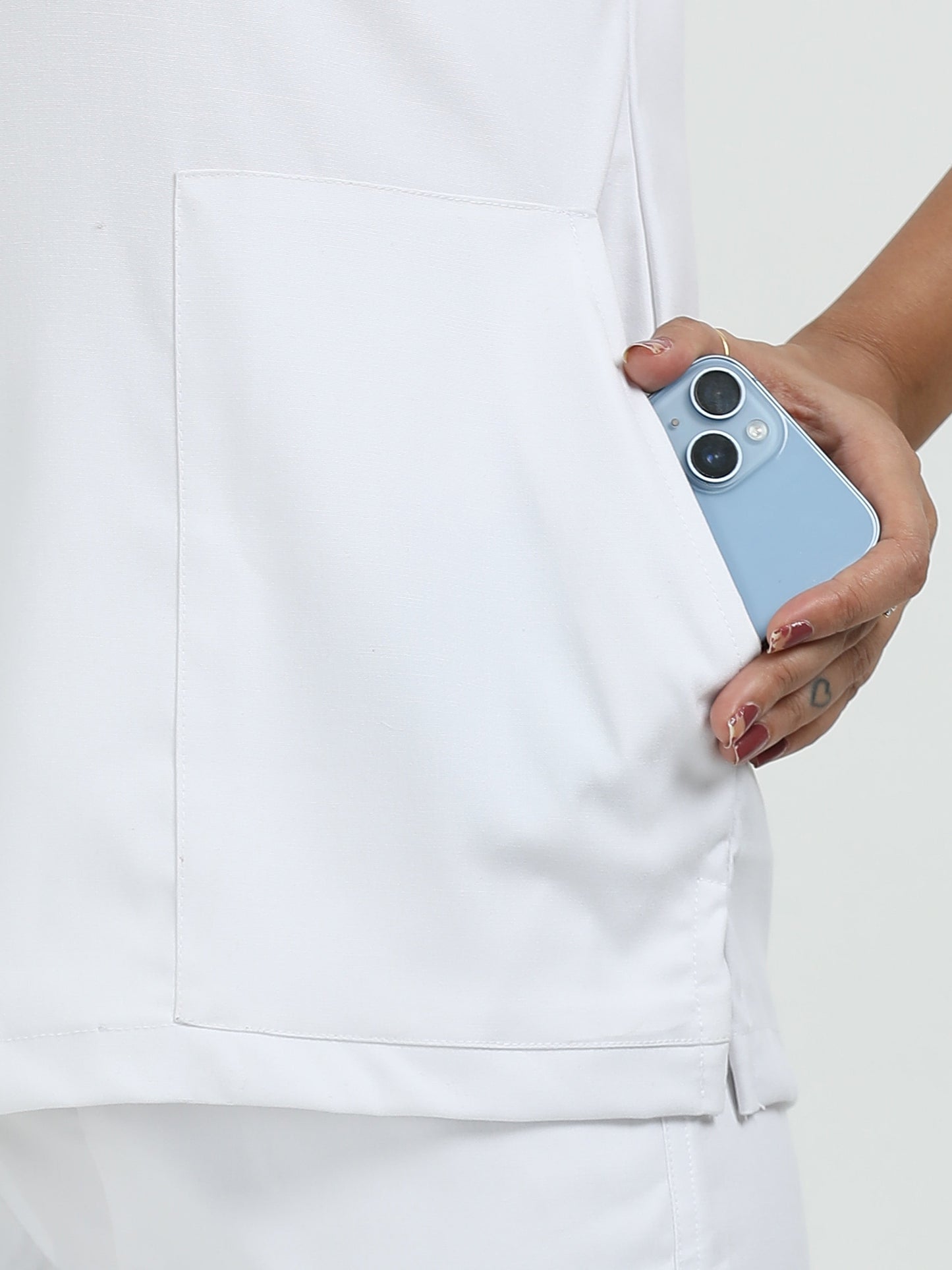 Women’s Snow White Medical Scrub Set – V-Neck Top & Straight Pants | 2-Way Stretch, Antibacterial & Easy-Care Fabric – Apollo