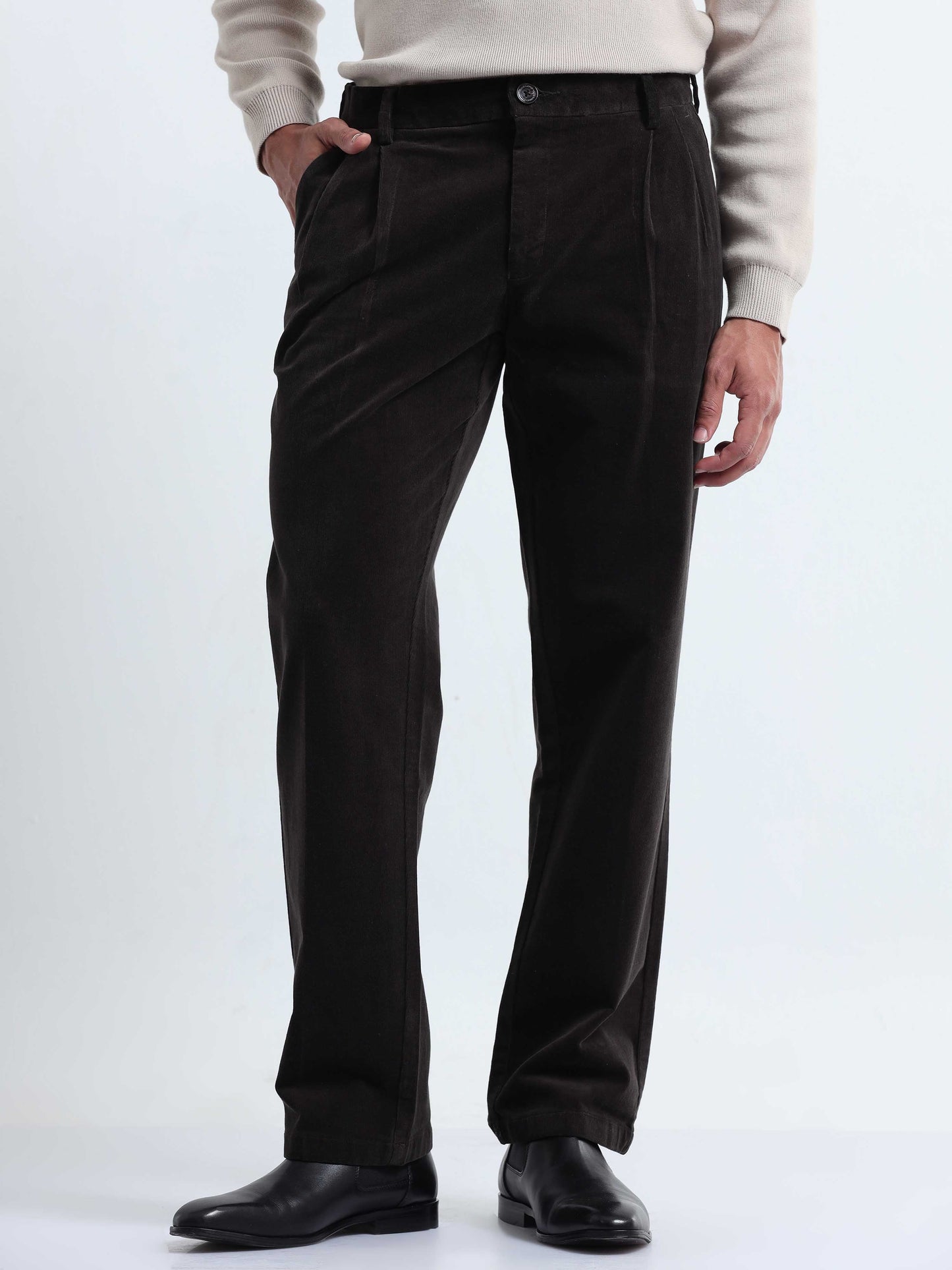 Soft Corduroy Dark Olive Relaxed Pleated Pant