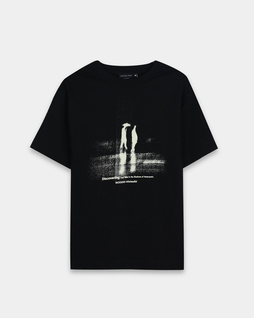 DISCOVERING BLACK TEE - Relaxed Fit