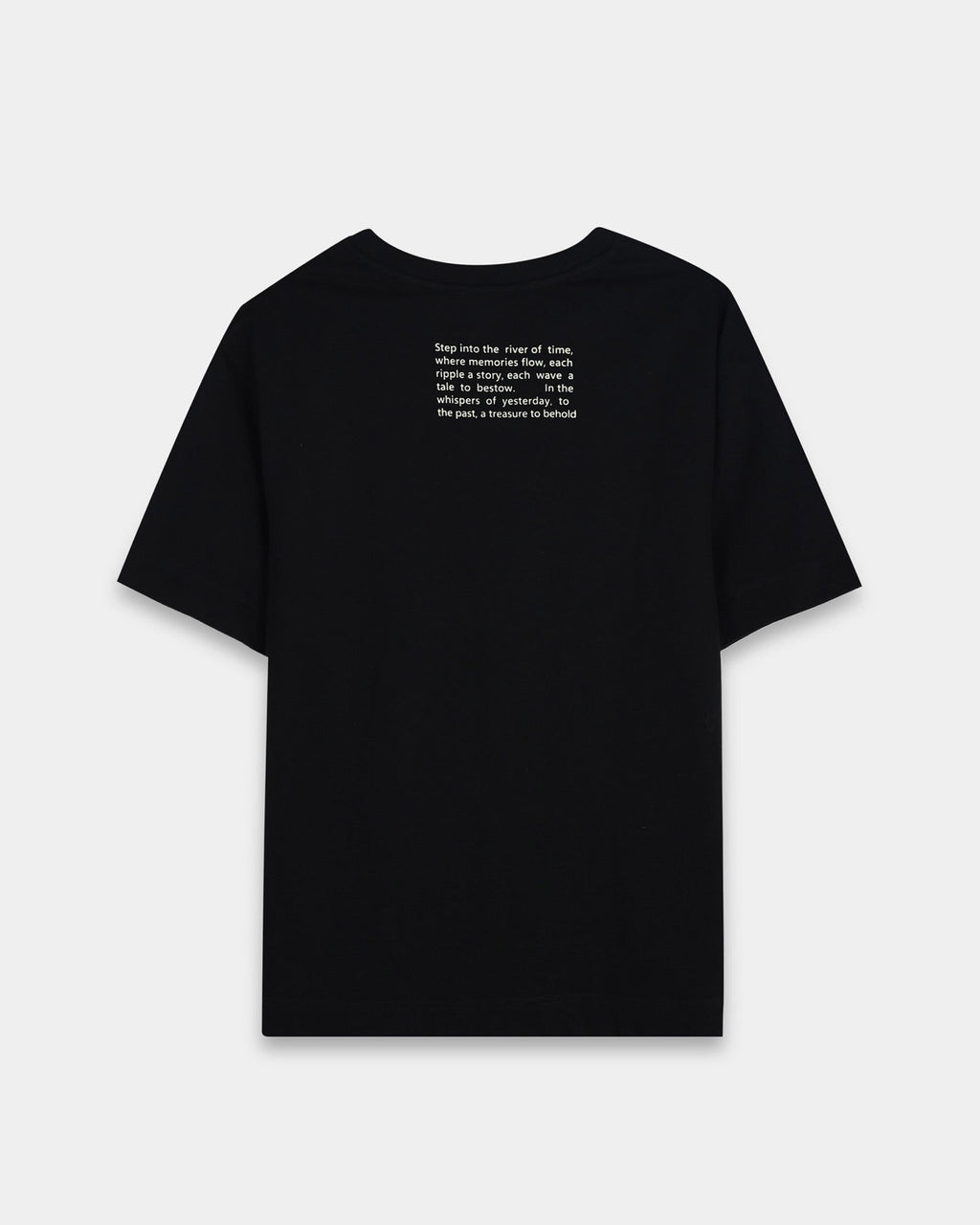 DISCOVERING BLACK TEE - Relaxed Fit
