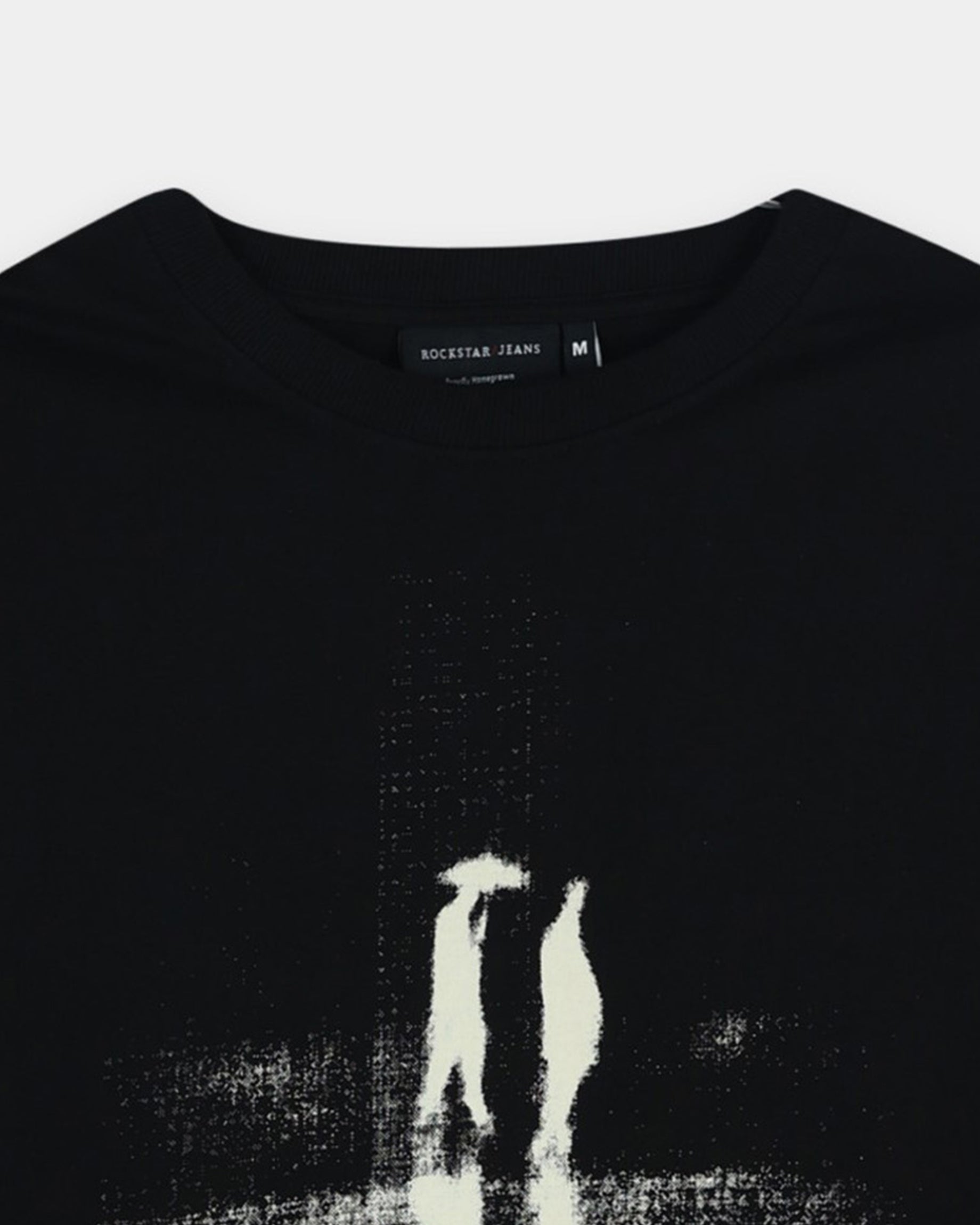 DISCOVERING BLACK TEE - Relaxed Fit