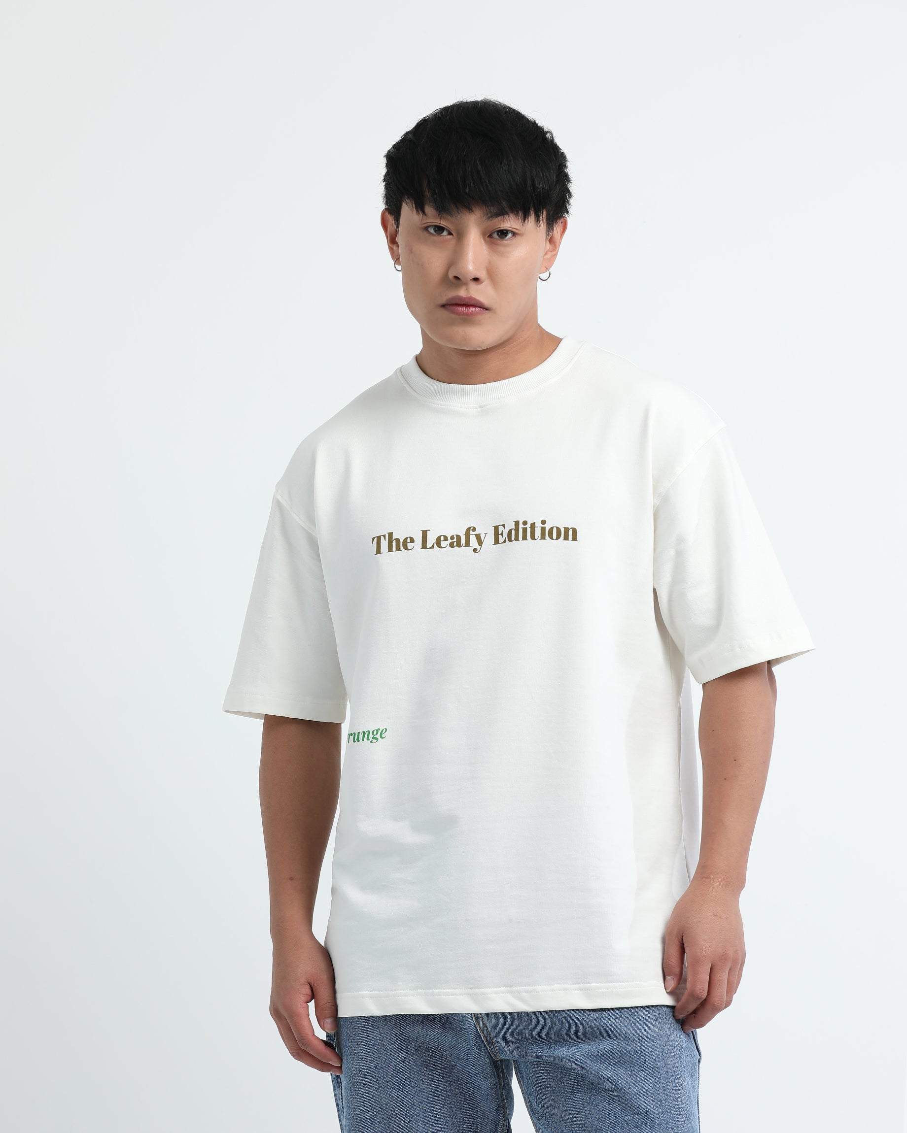 WELLNESS IN BLOOM OFF WHITE TEE - Relaxed Fit