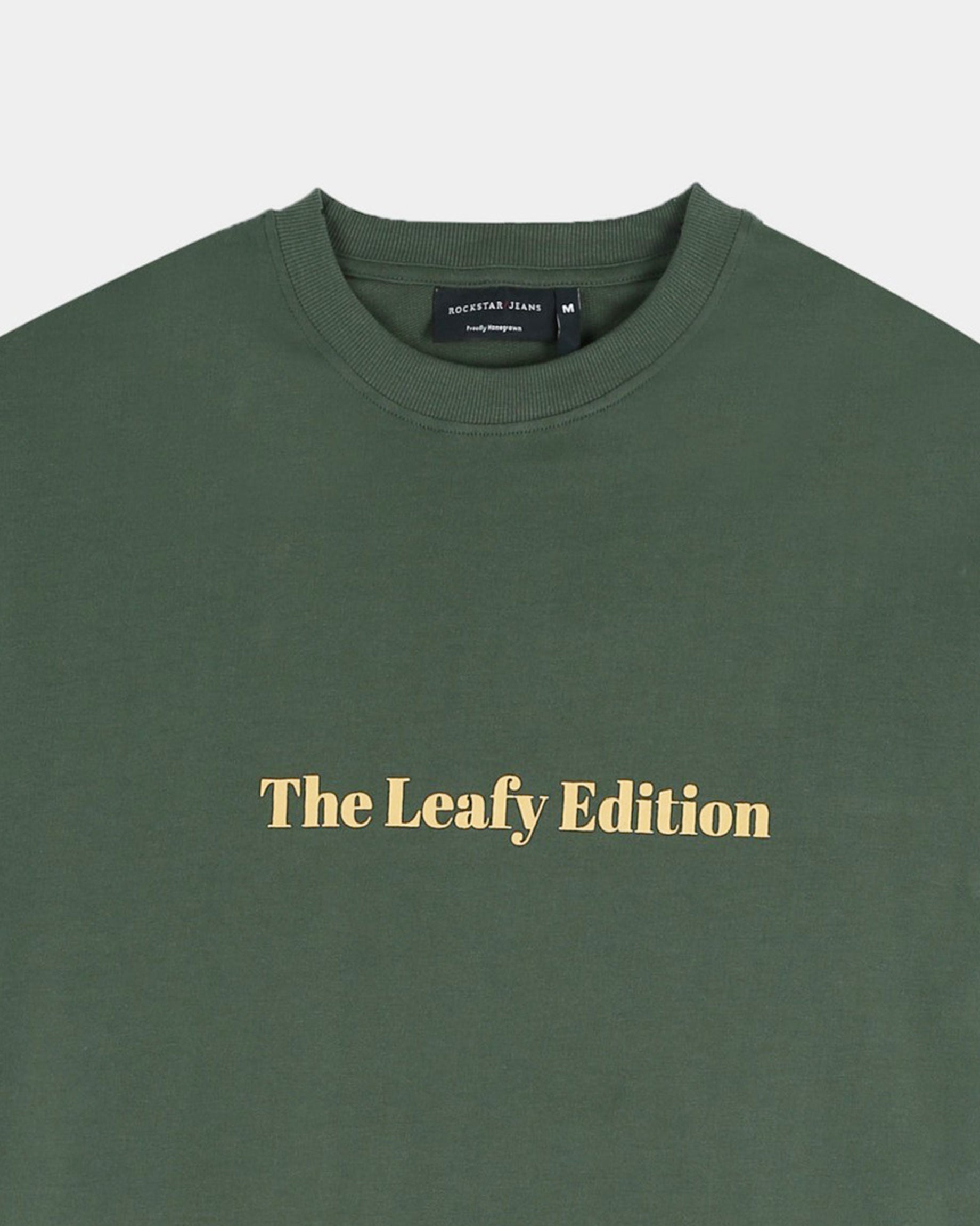 WELLNESS IN BLOOM FOREST GREEN TEE - Relaxed Fit