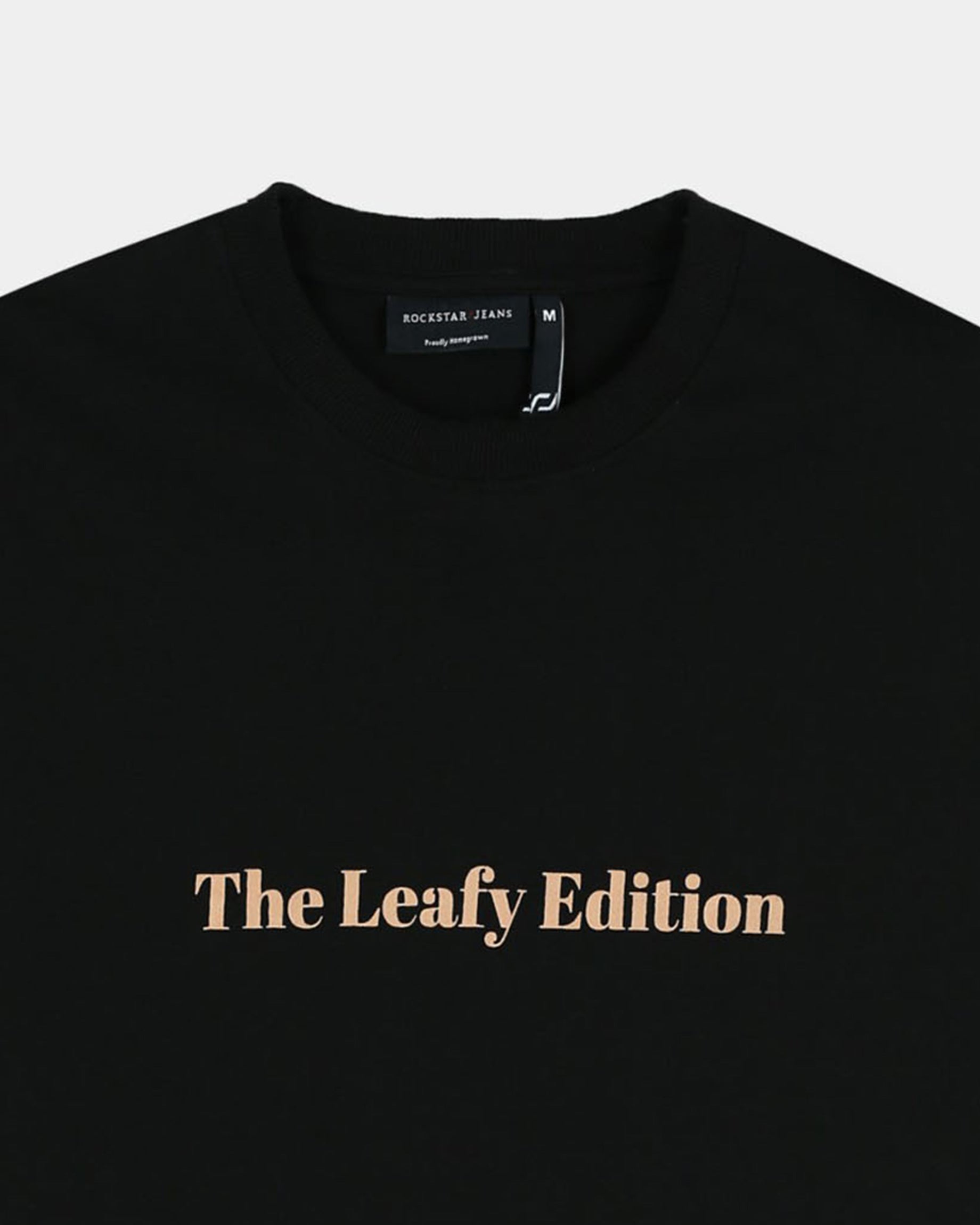 WELLNESS IN BLOOM BLACK TEE - Oversized fit