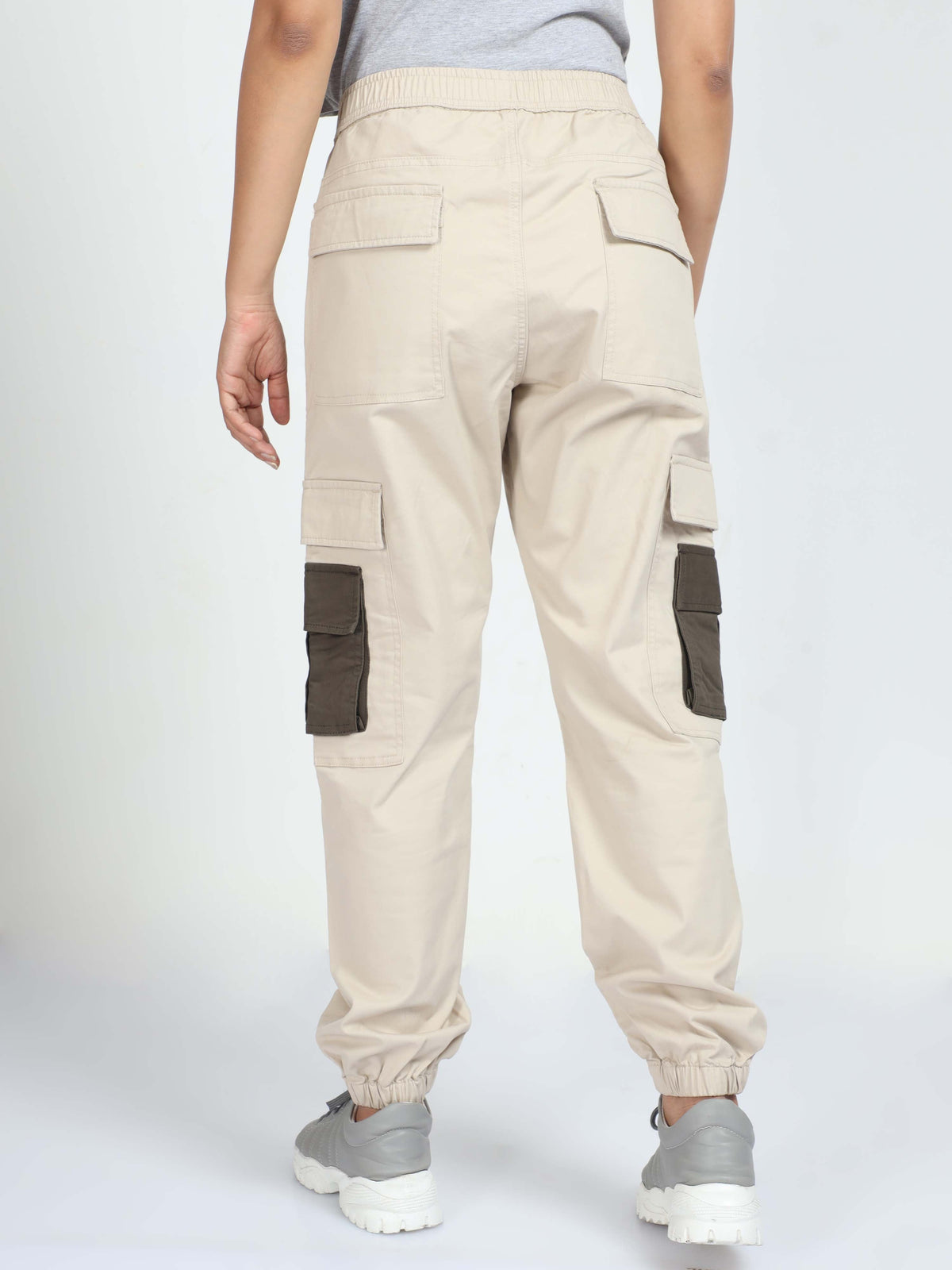 Women Jogger-Cream