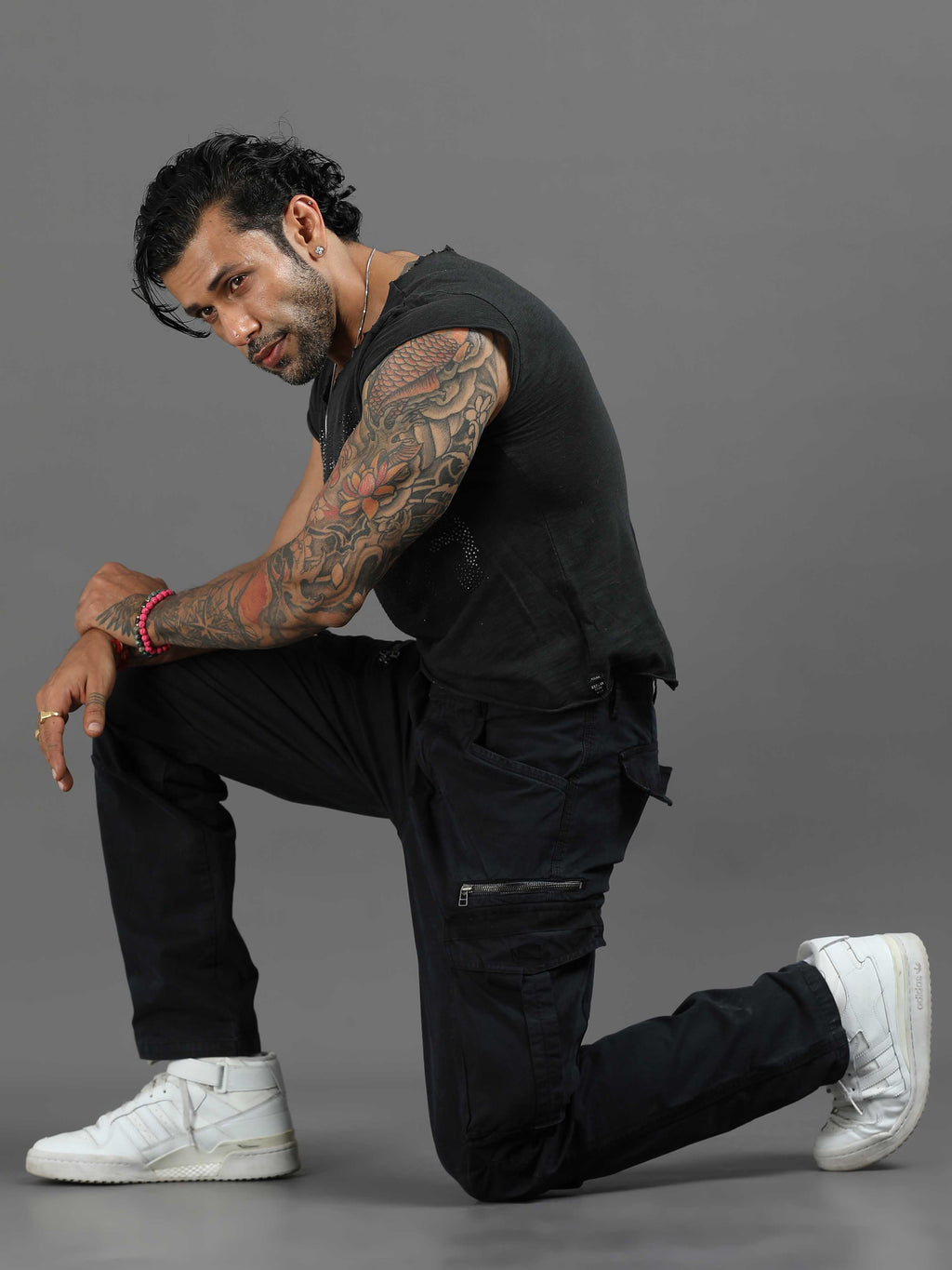 Rugged Zip Cargo Pants In Navy