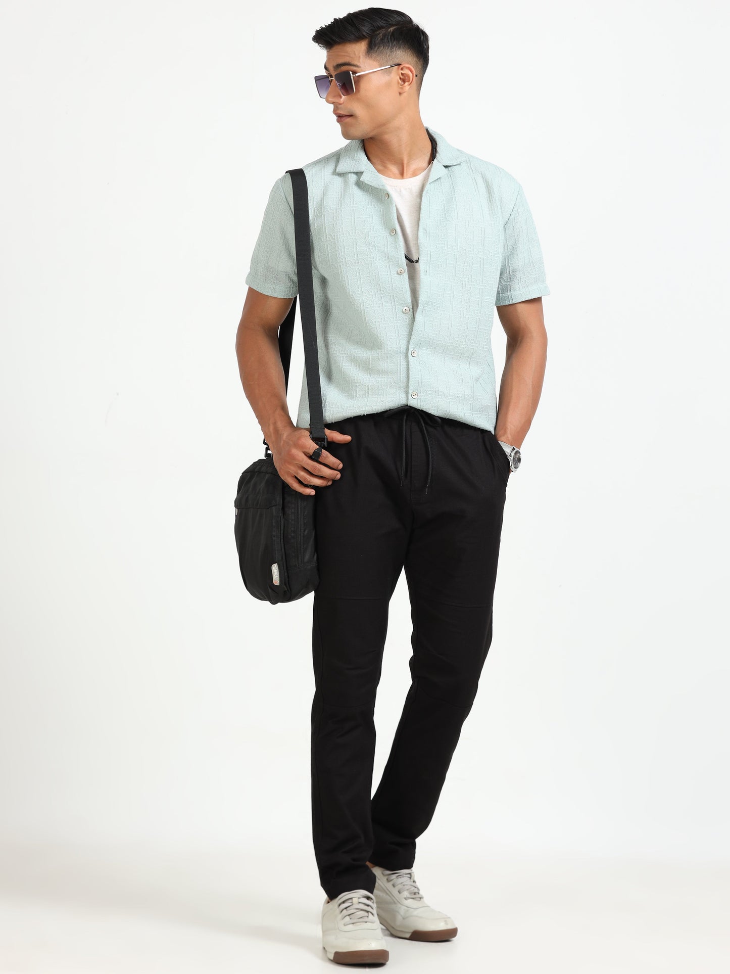 Men Linen Traveller Pant-Black