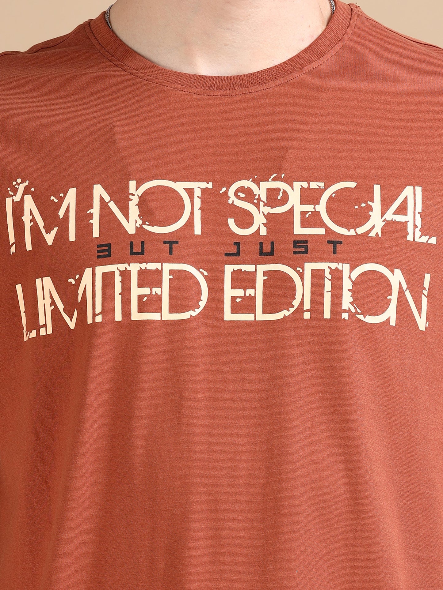 I'm not special ,limited edition T-Shirt - Orange