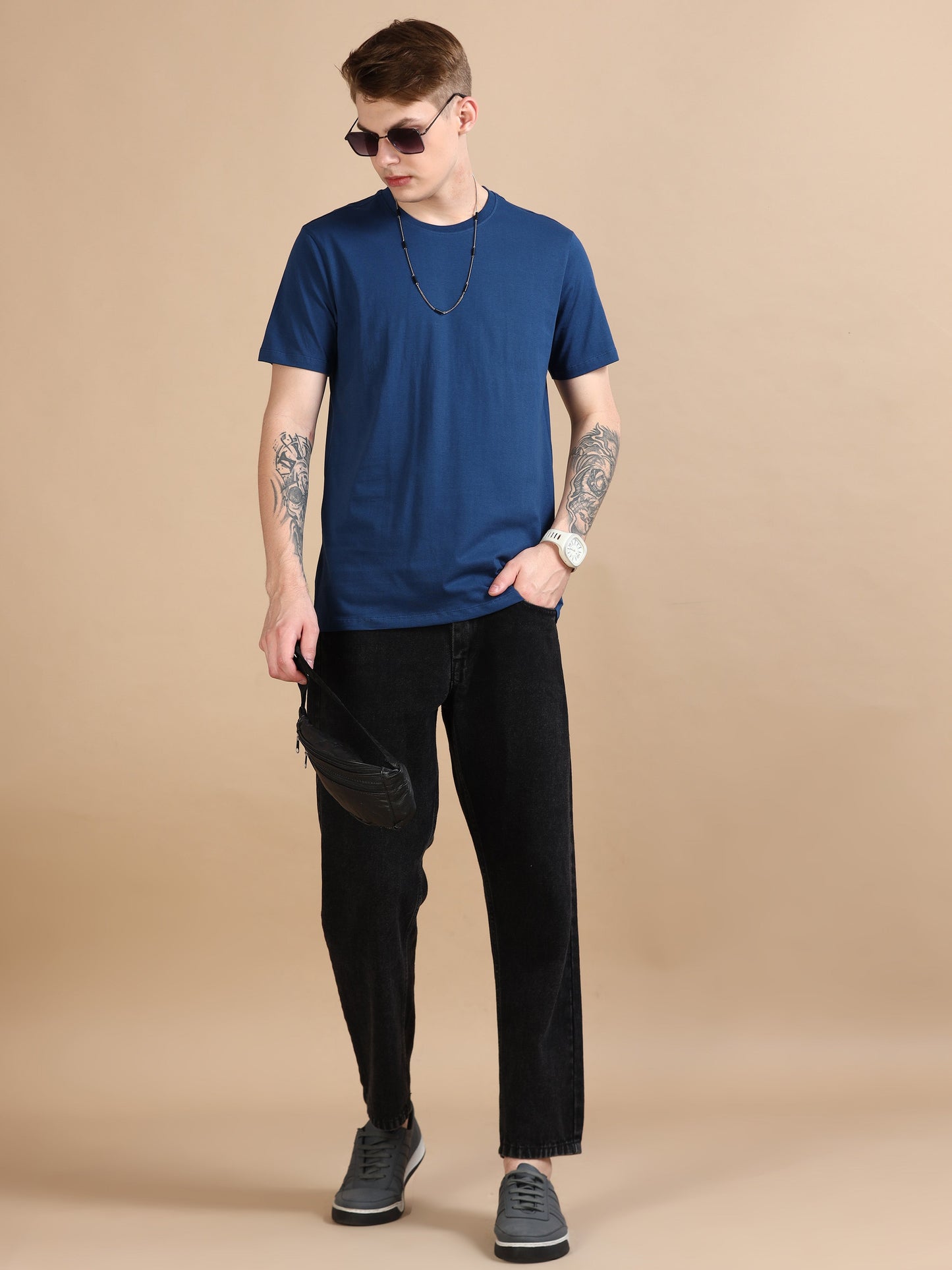 Crew Neck Men Solid T-Shirt - Navy