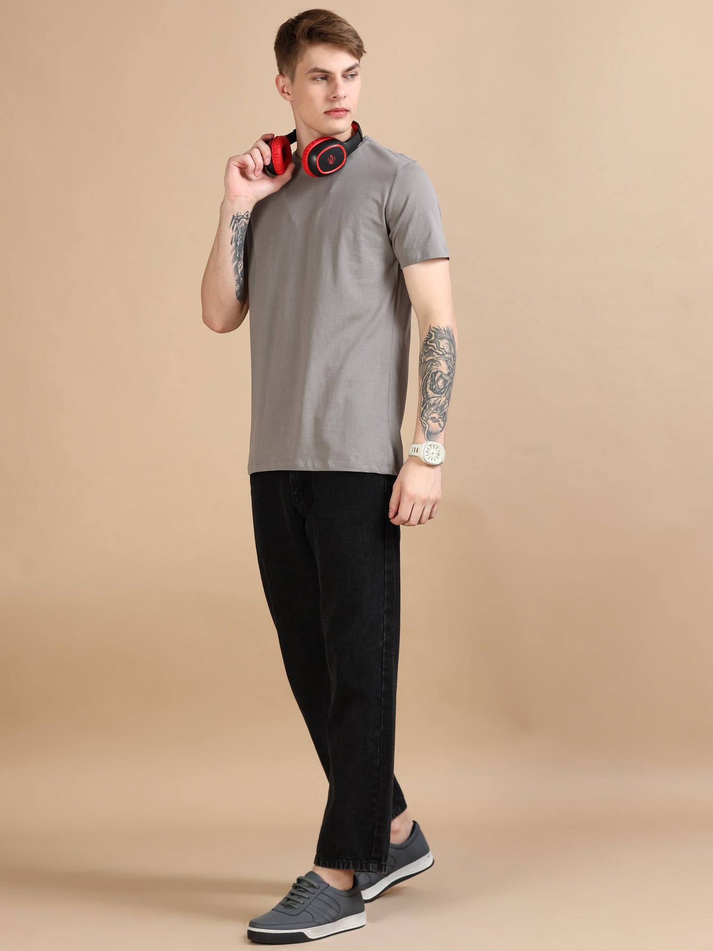 Crew Neck Men Solid T-Shirt - Grey