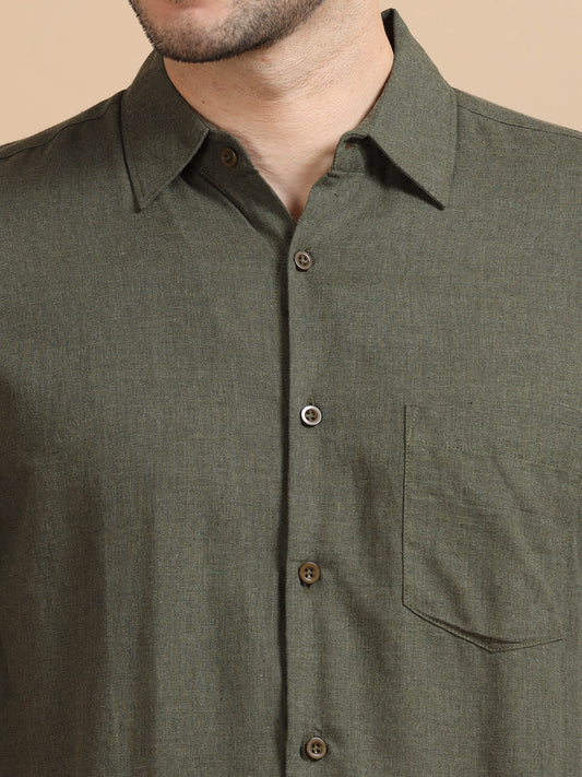 Men Classic Dark Olive Solid Shirt