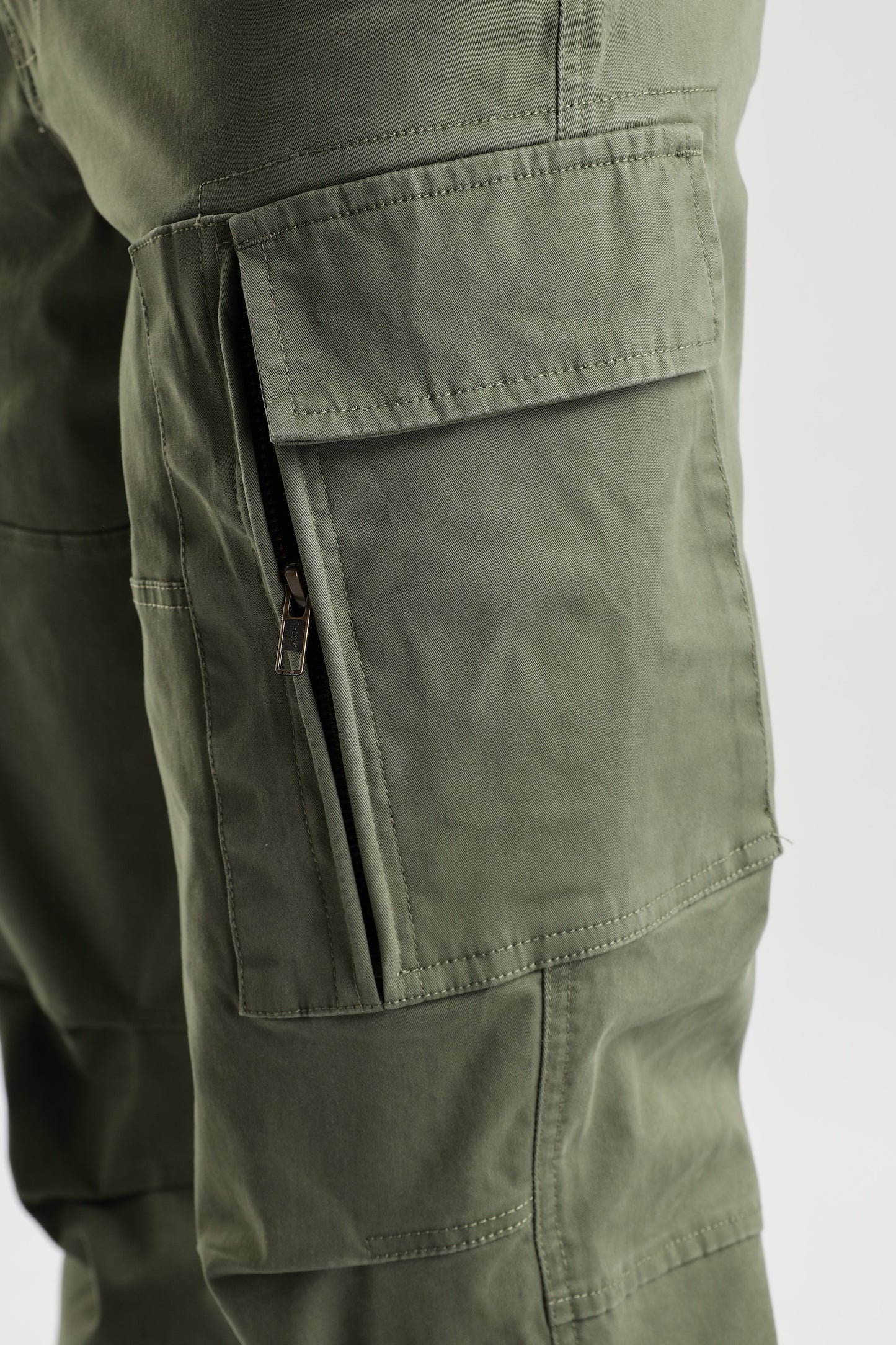 Men Heavy Twill Cargo-Olive