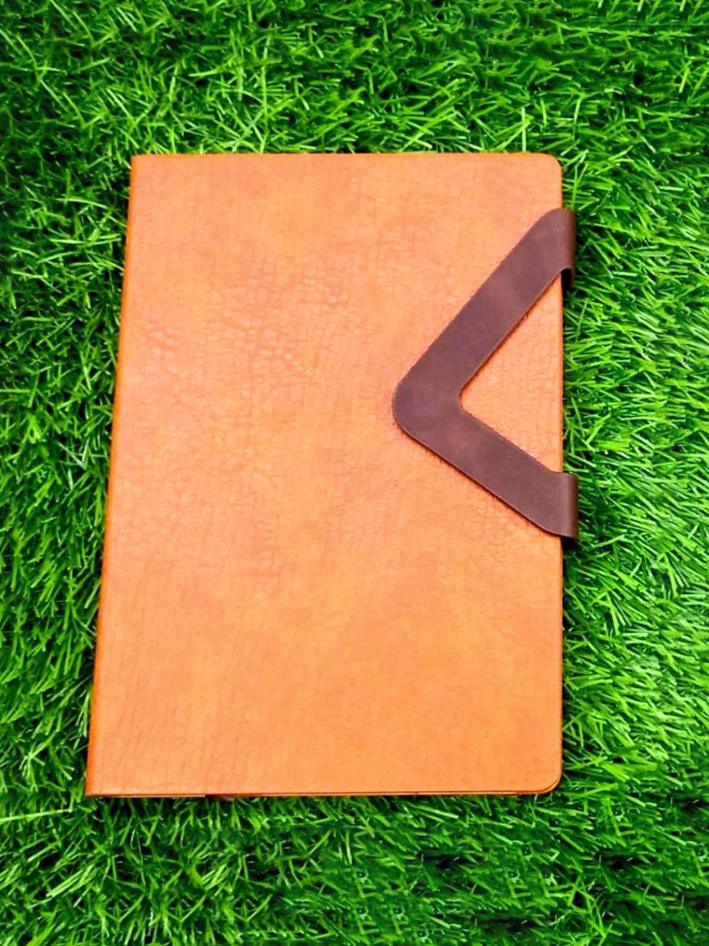 2026 Heritage Leather Closure Diary