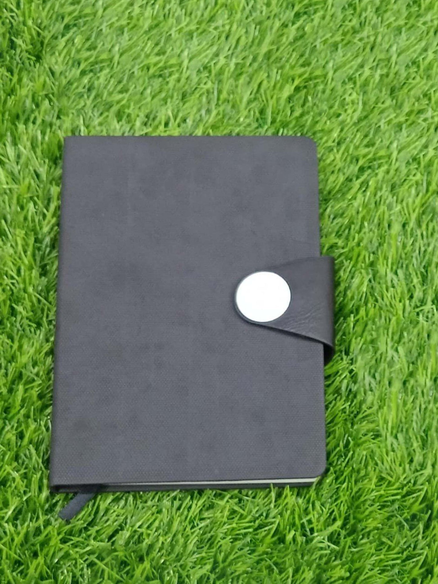 2026 Smart Leather Planner With Strap Lock